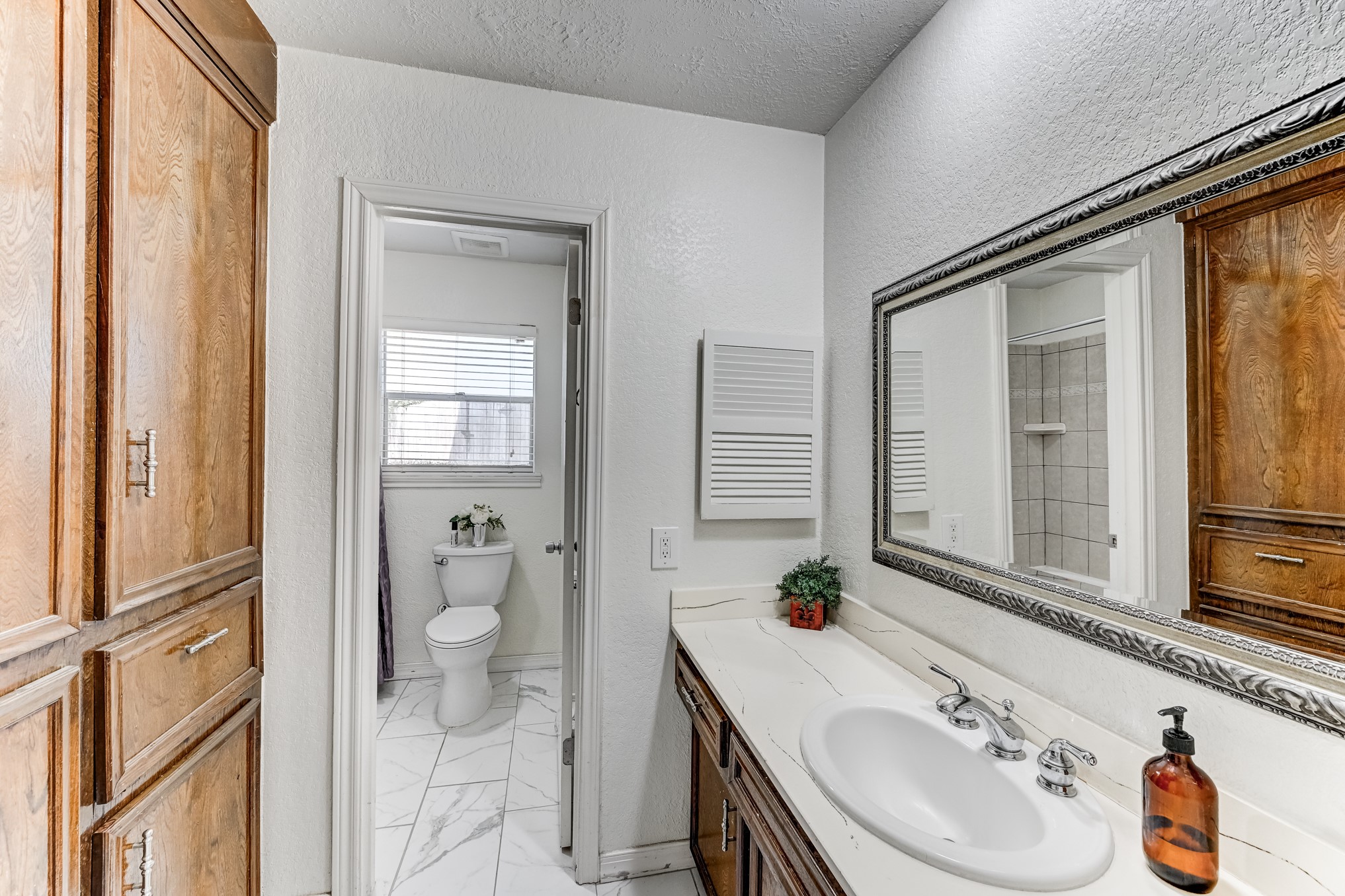 1130 Old Mill Lane, Houston, TX 77073