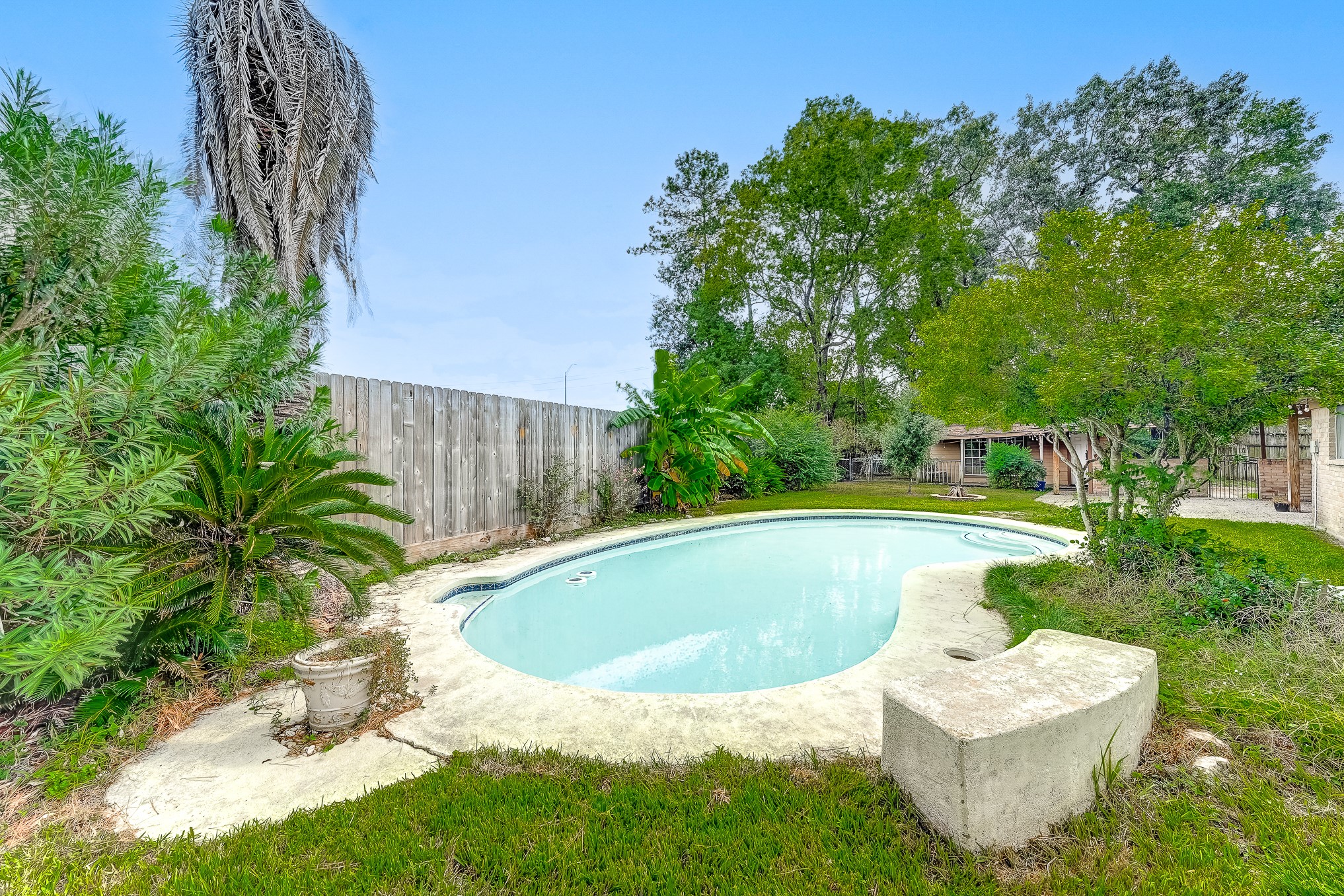 1130 Old Mill Lane, Houston, TX 77073
