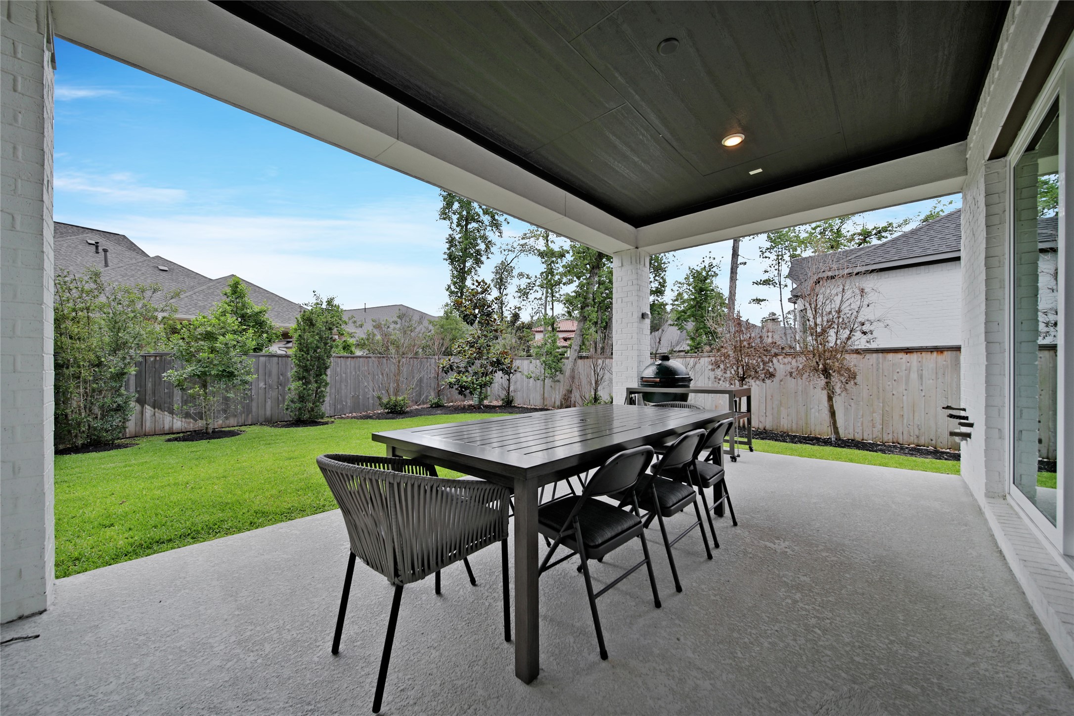 6 Gentle Branch Place, Tomball, TX 77375