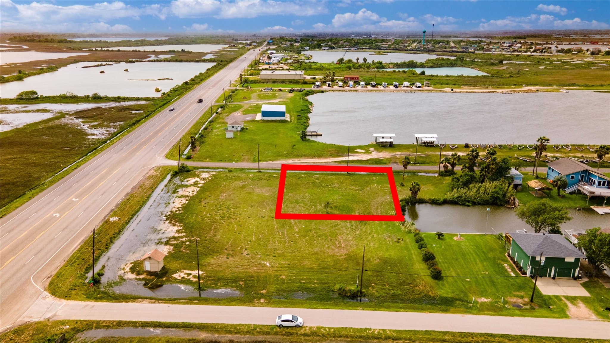 39 & 40 Beau Rue, Hitchcock, TX 77563