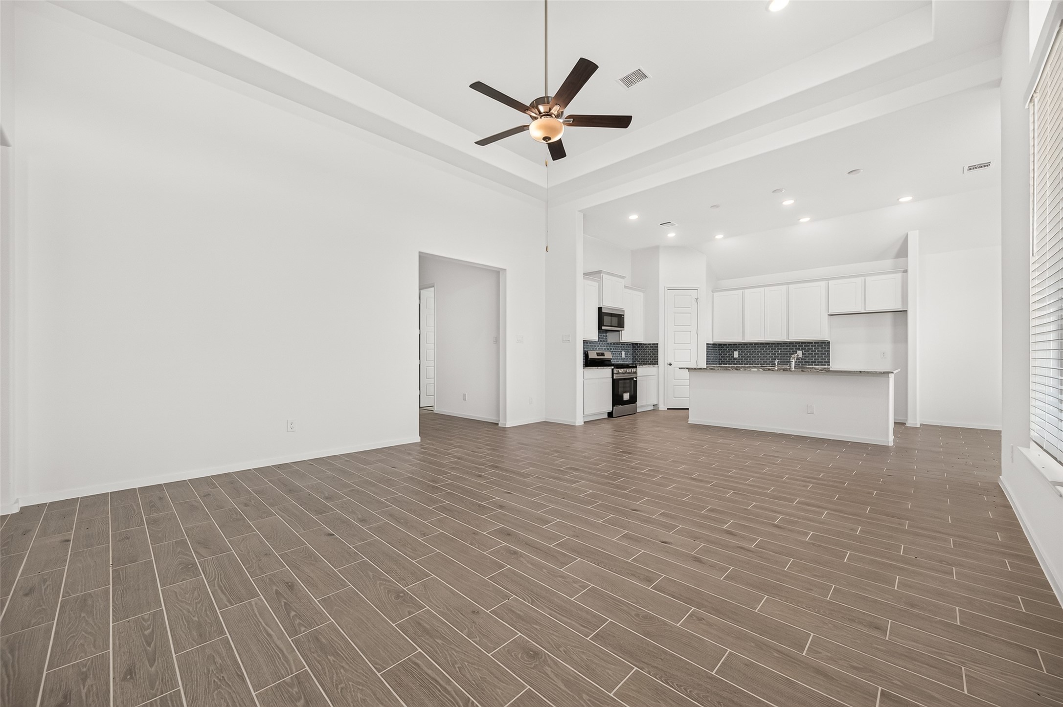 1056 Apple Ridge Road, Magnolia, TX 77355