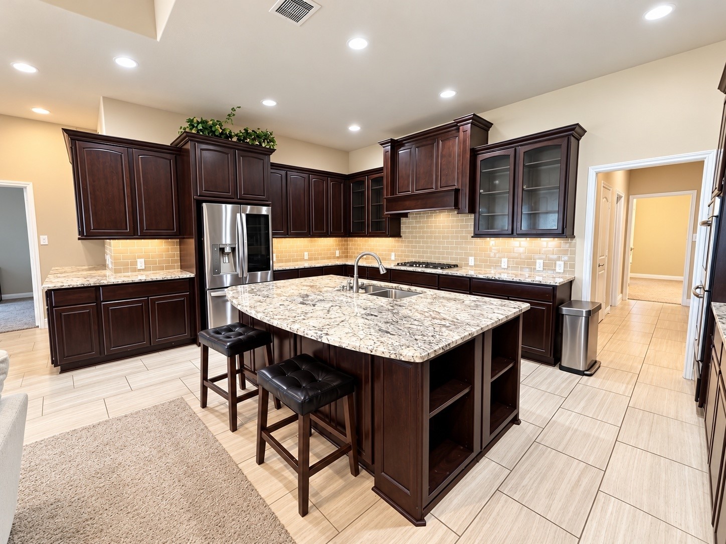 Marvelous kitchen with lots of extra storage! 42" Cabinets and plenty of extra seating.