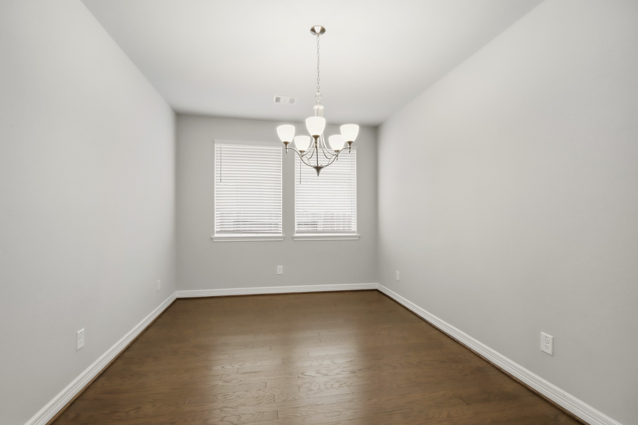 Formal Dining