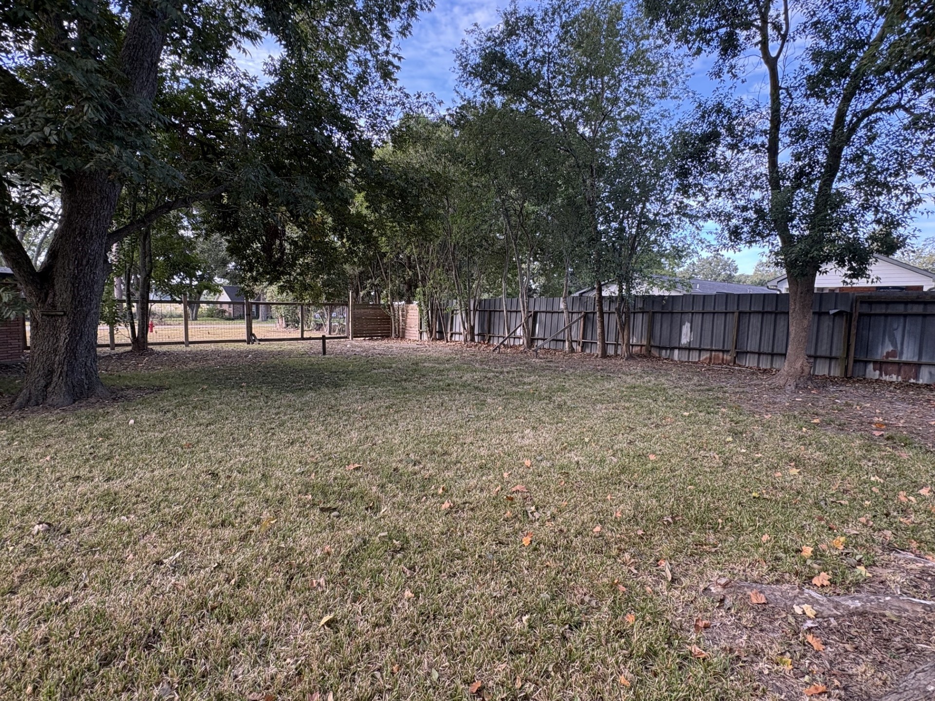 1209 Pine Street, Alvin, TX 77511