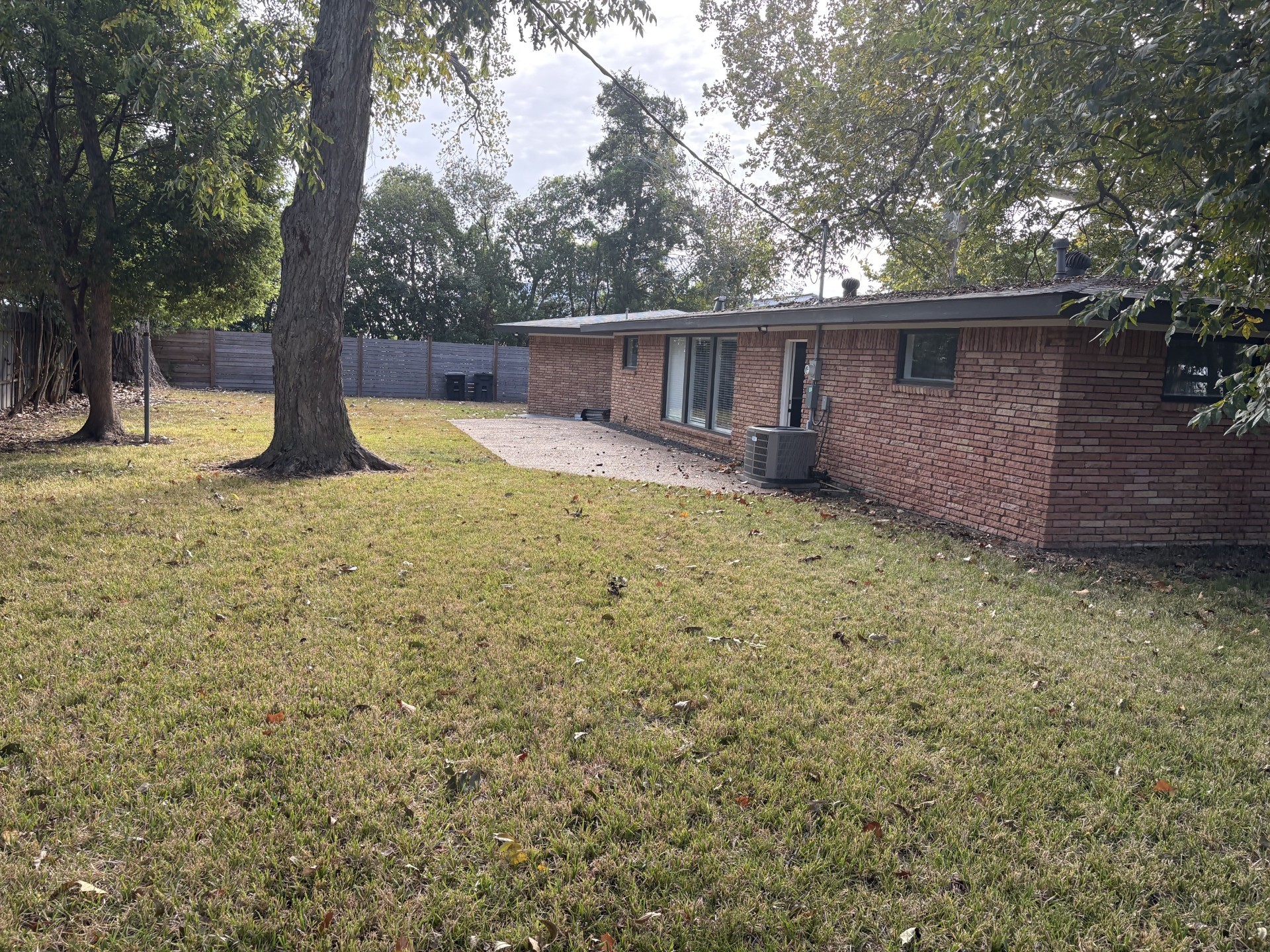 1209 Pine Street, Alvin, TX 77511