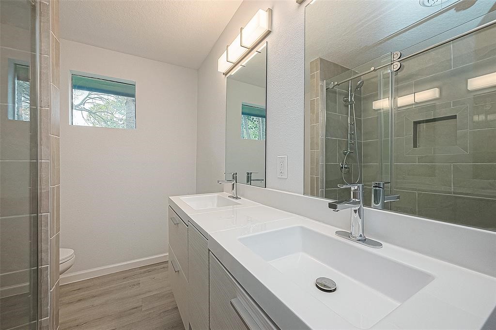 1209 Pine Street, Alvin, TX 77511