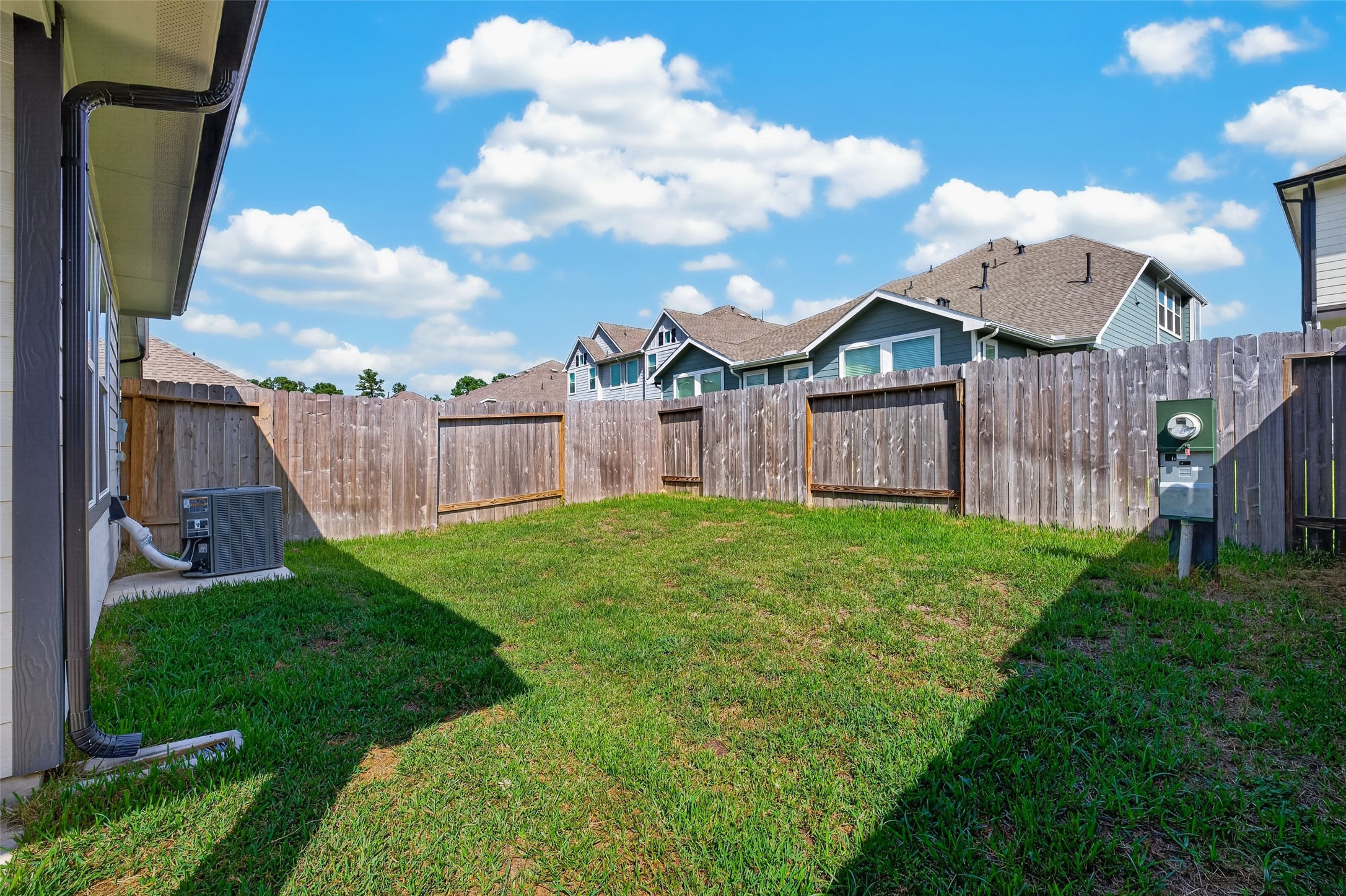 Backyard all fenced
