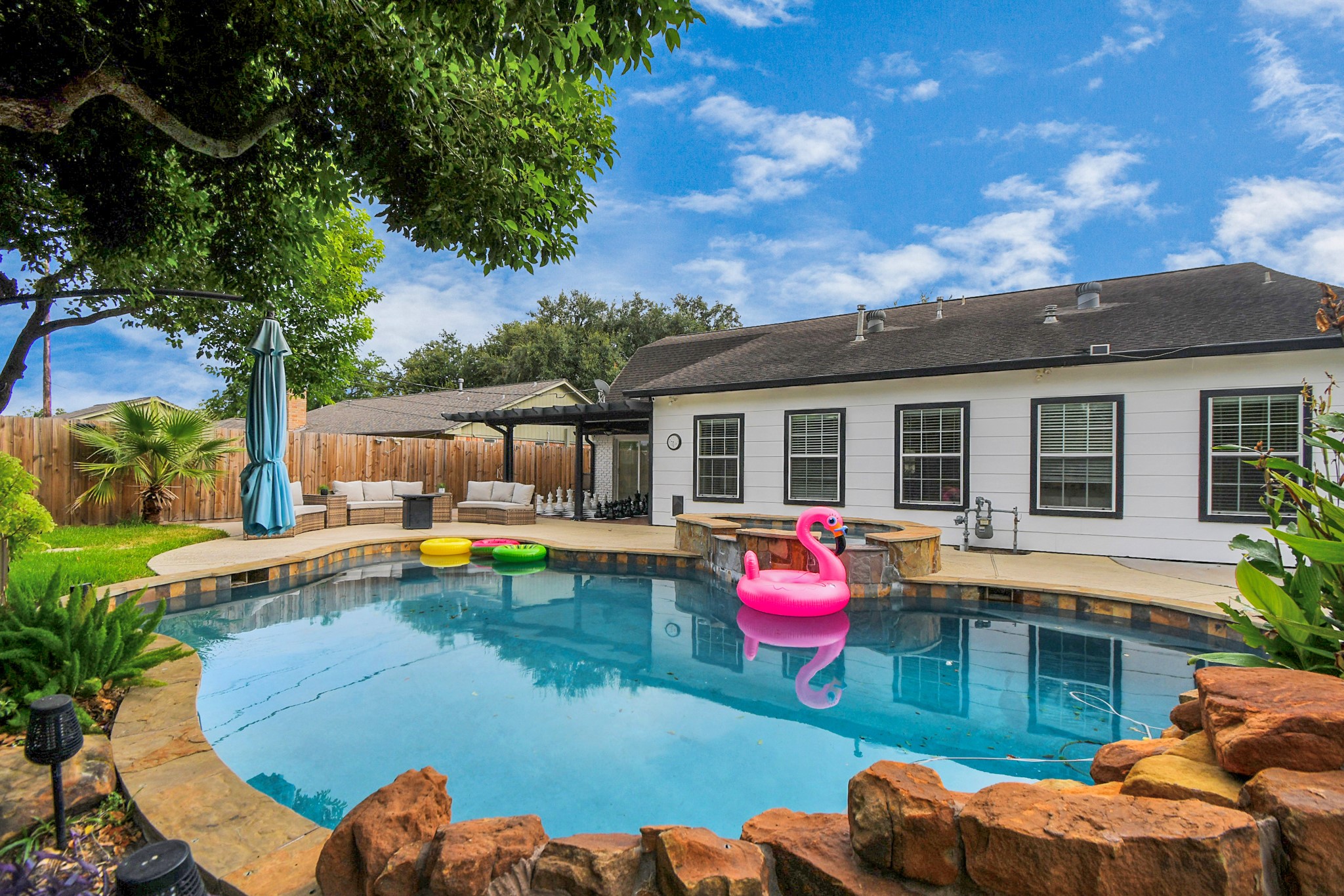9606 Beverlyhill Street, Houston, TX 77063