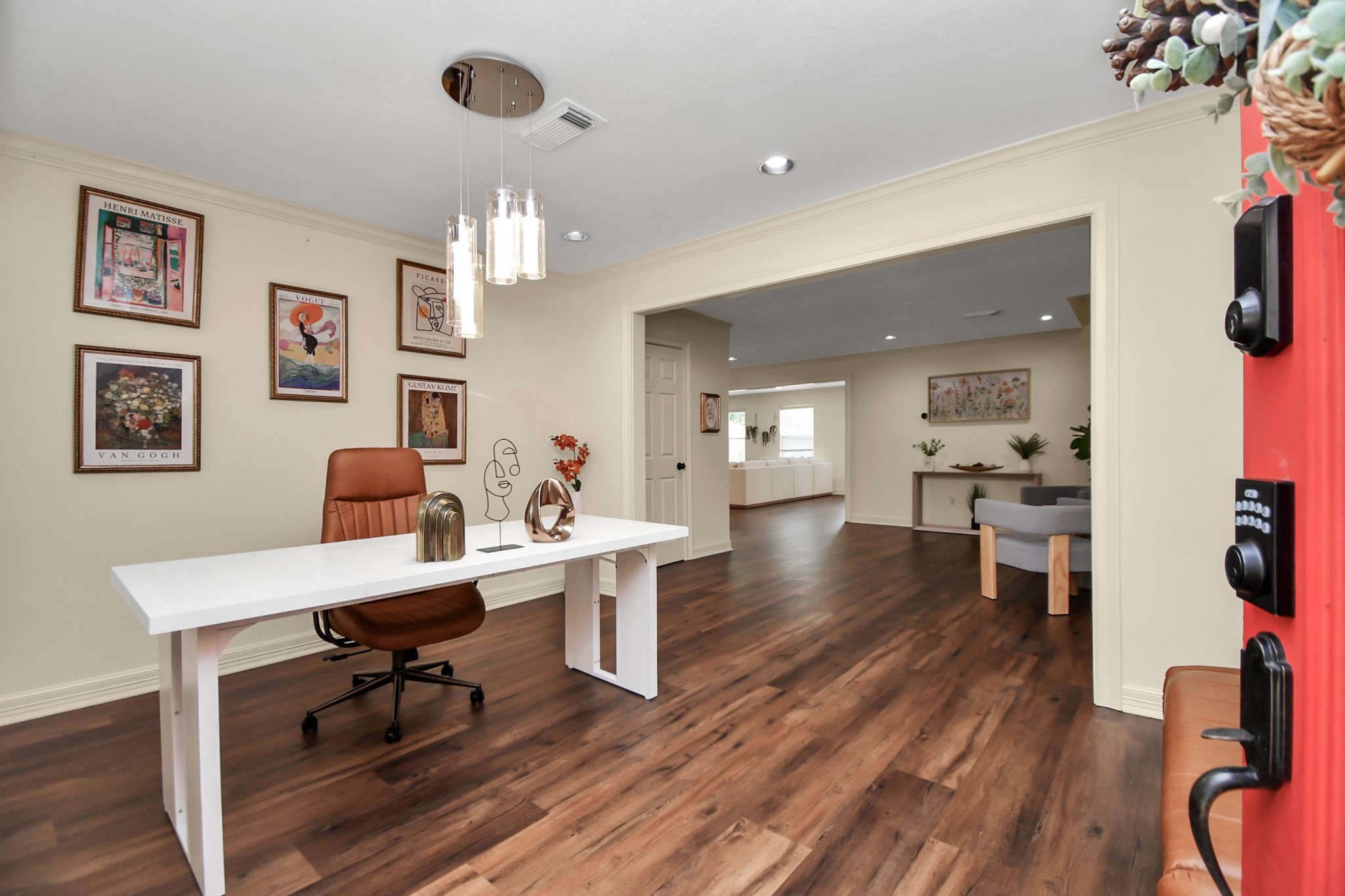 9606 Beverlyhill Street, Houston, TX 77063