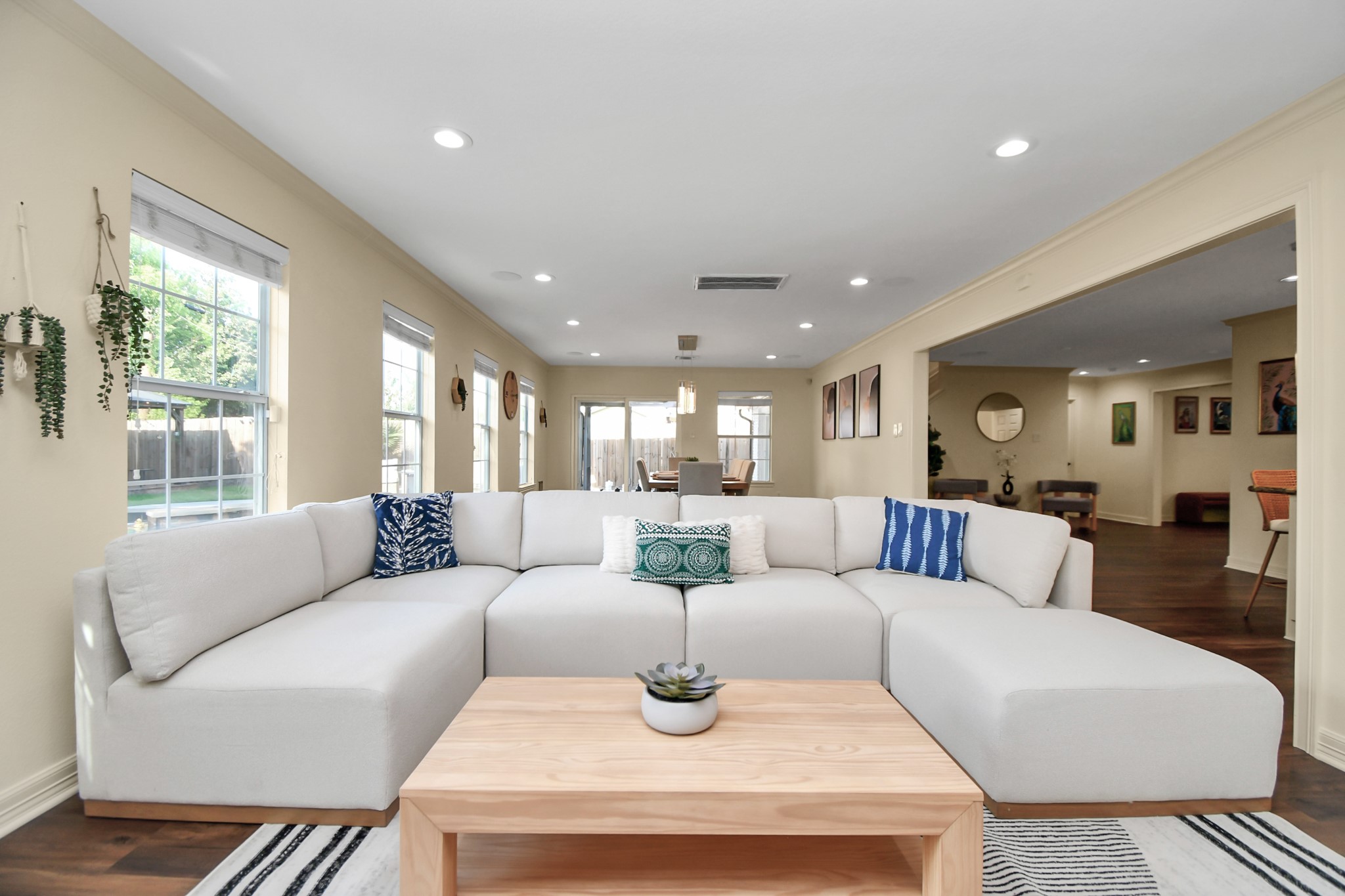 9606 Beverlyhill Street, Houston, TX 77063