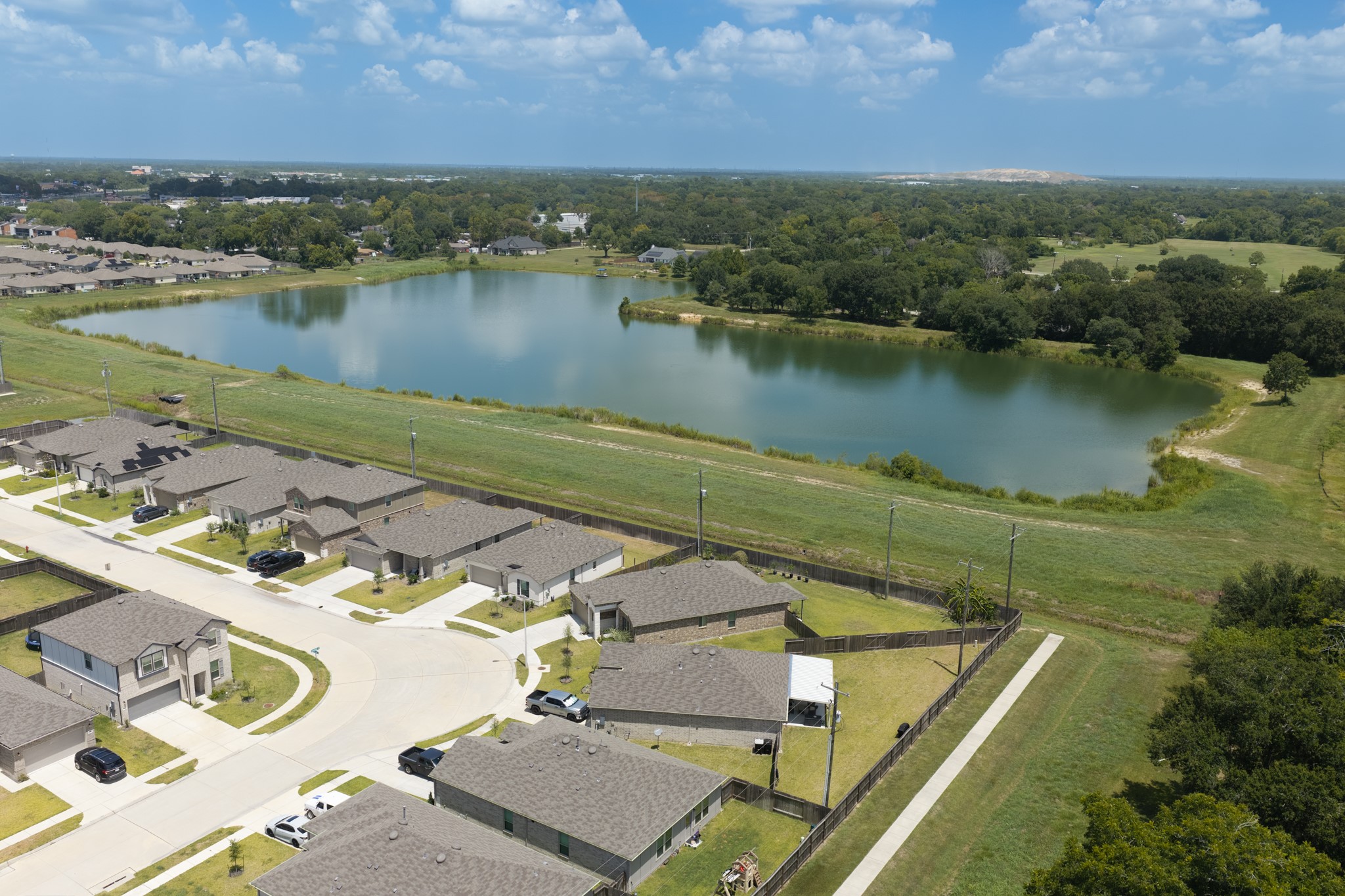 3111 Clydesdale Drive, Alvin, TX 77511