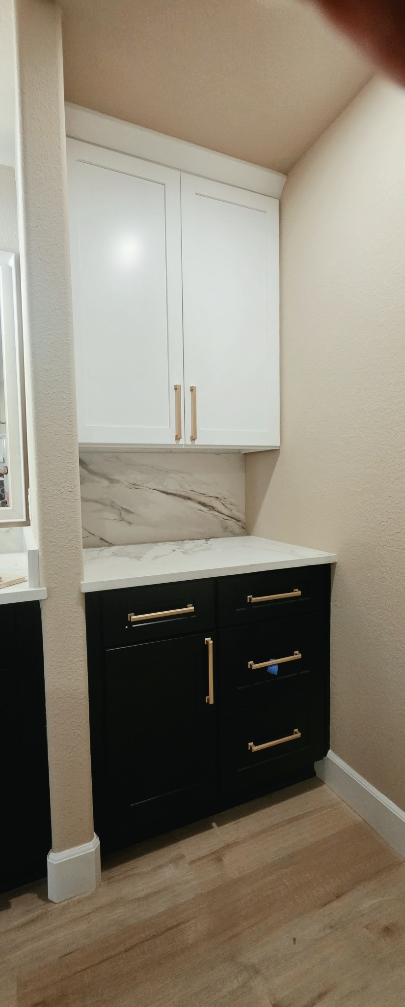 Additional storage/ make up area in the master bathroom