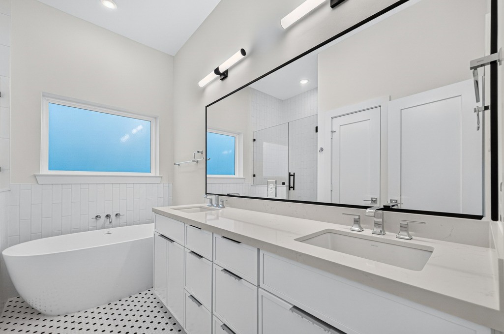 902 Kern St, #B, Houston, TX 77009