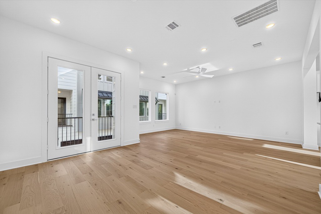 902 Kern St, #B, Houston, TX 77009