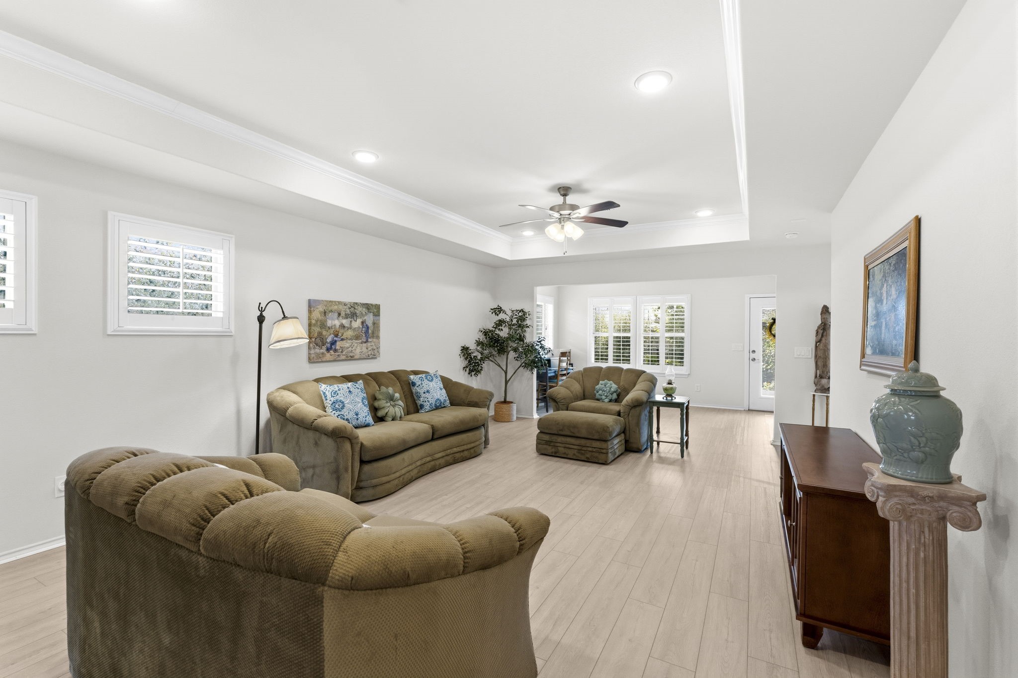 410 Thistle Thorn Drive, The Woodlands, TX 77382