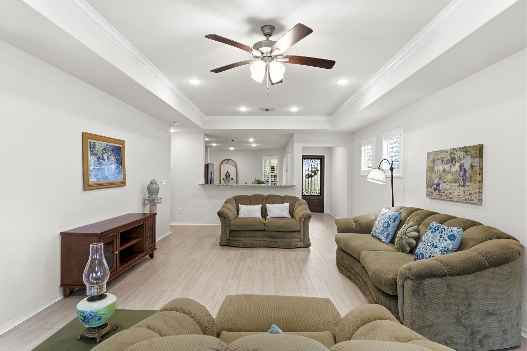 410 Thistle Thorn Drive, The Woodlands, TX 77382