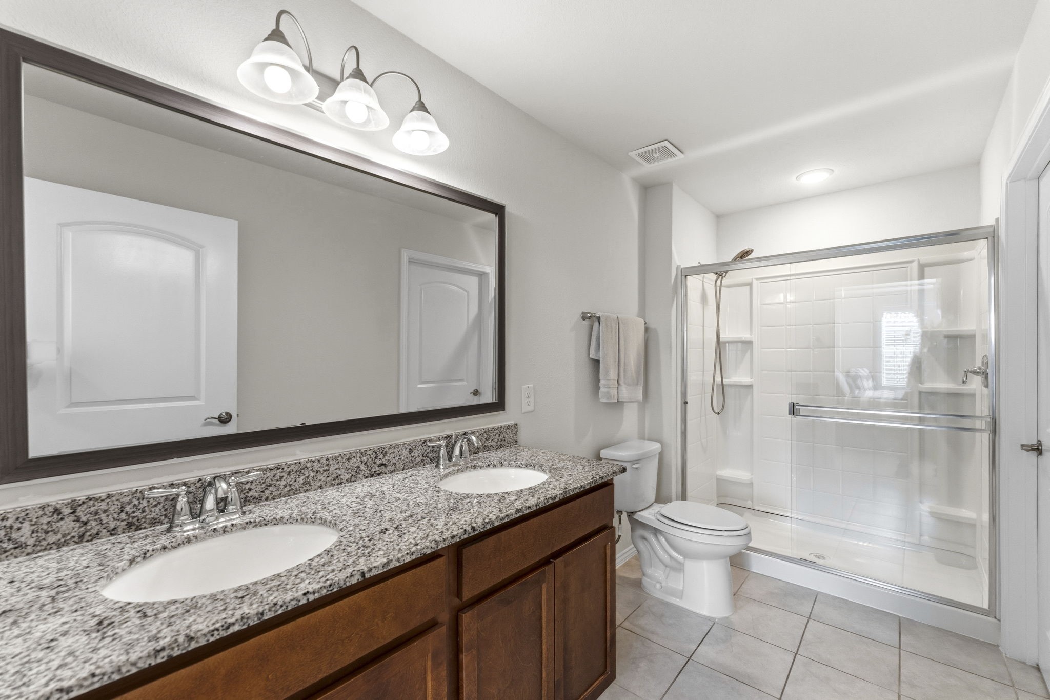 410 Thistle Thorn Drive, The Woodlands, TX 77382