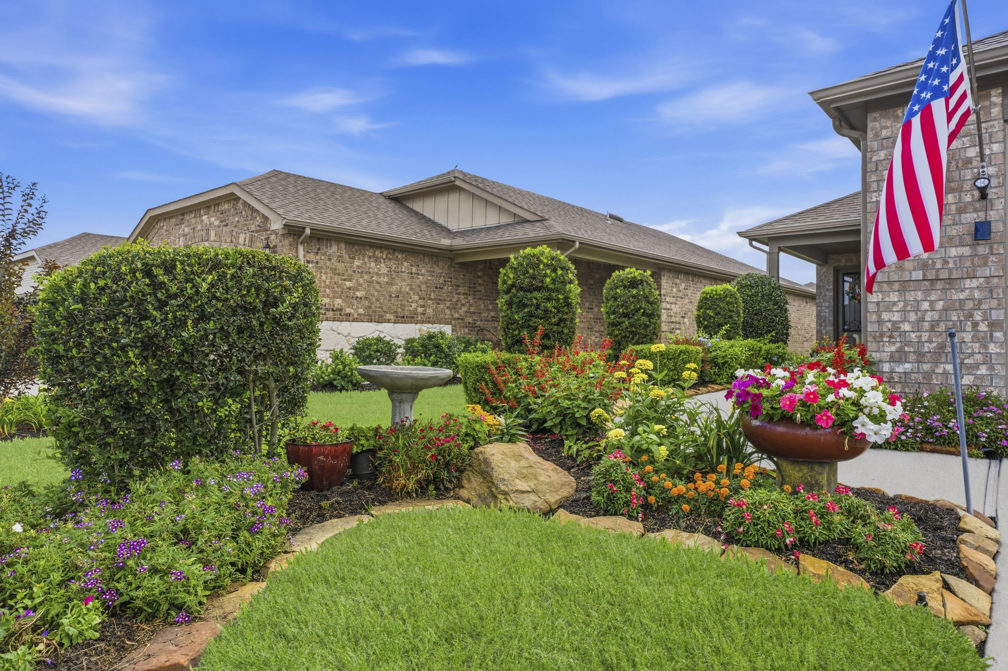 410 Thistle Thorn Drive, The Woodlands, TX 77382