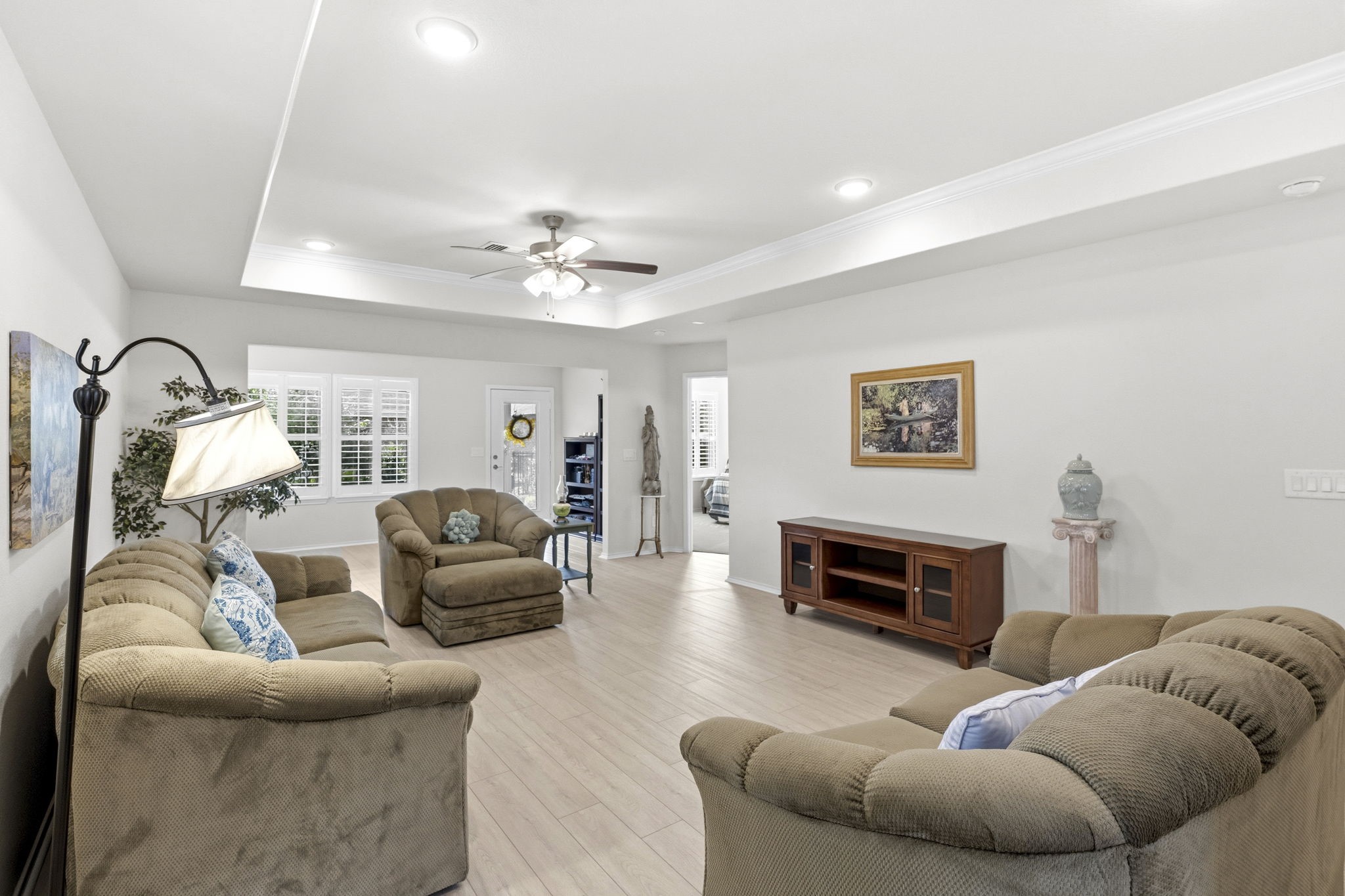410 Thistle Thorn Drive, The Woodlands, TX 77382
