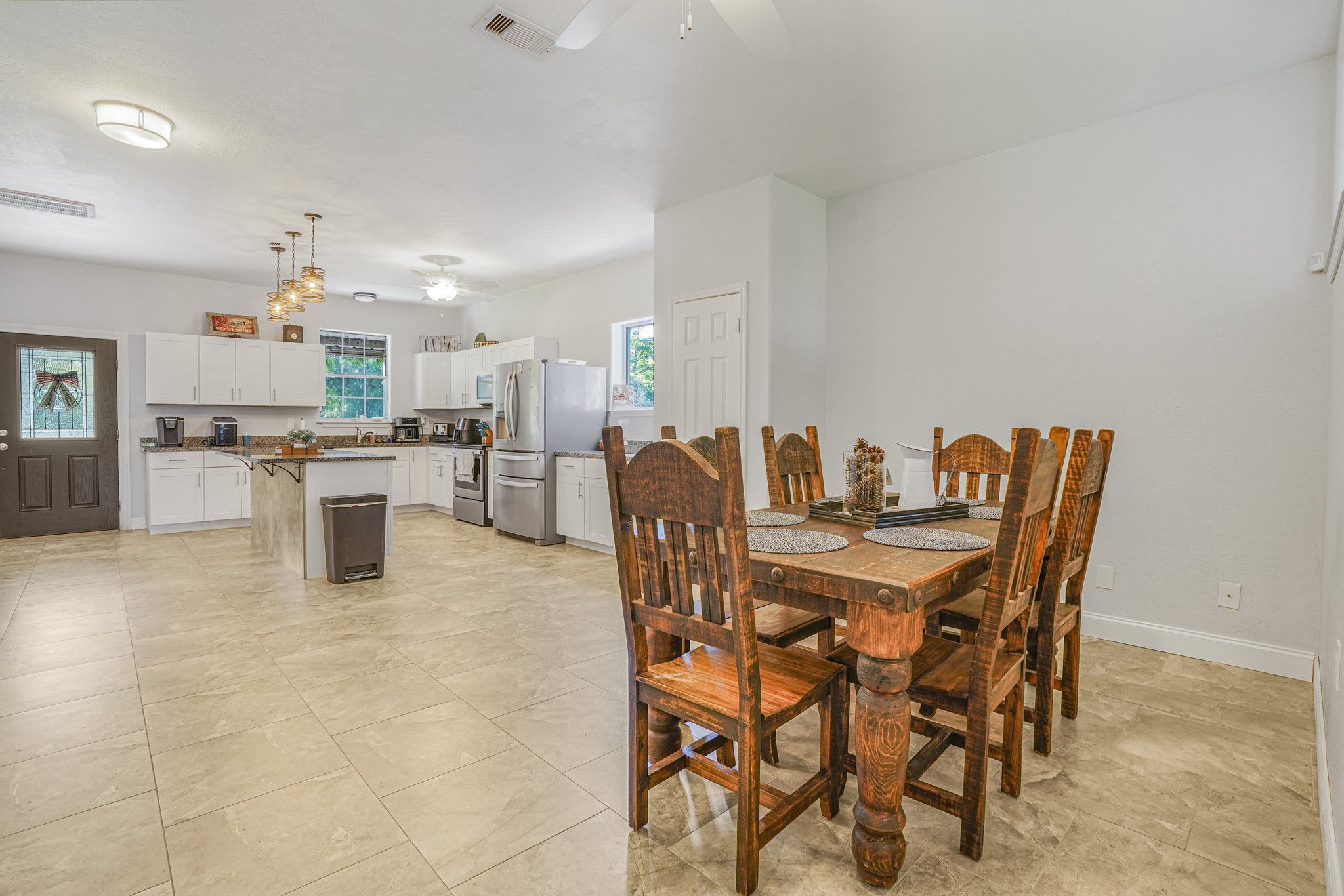 Casita dining room.