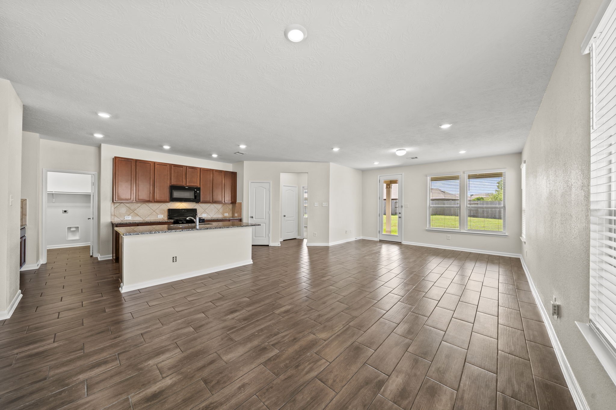 8908 Bear Mountain Court, Magnolia, TX 77354