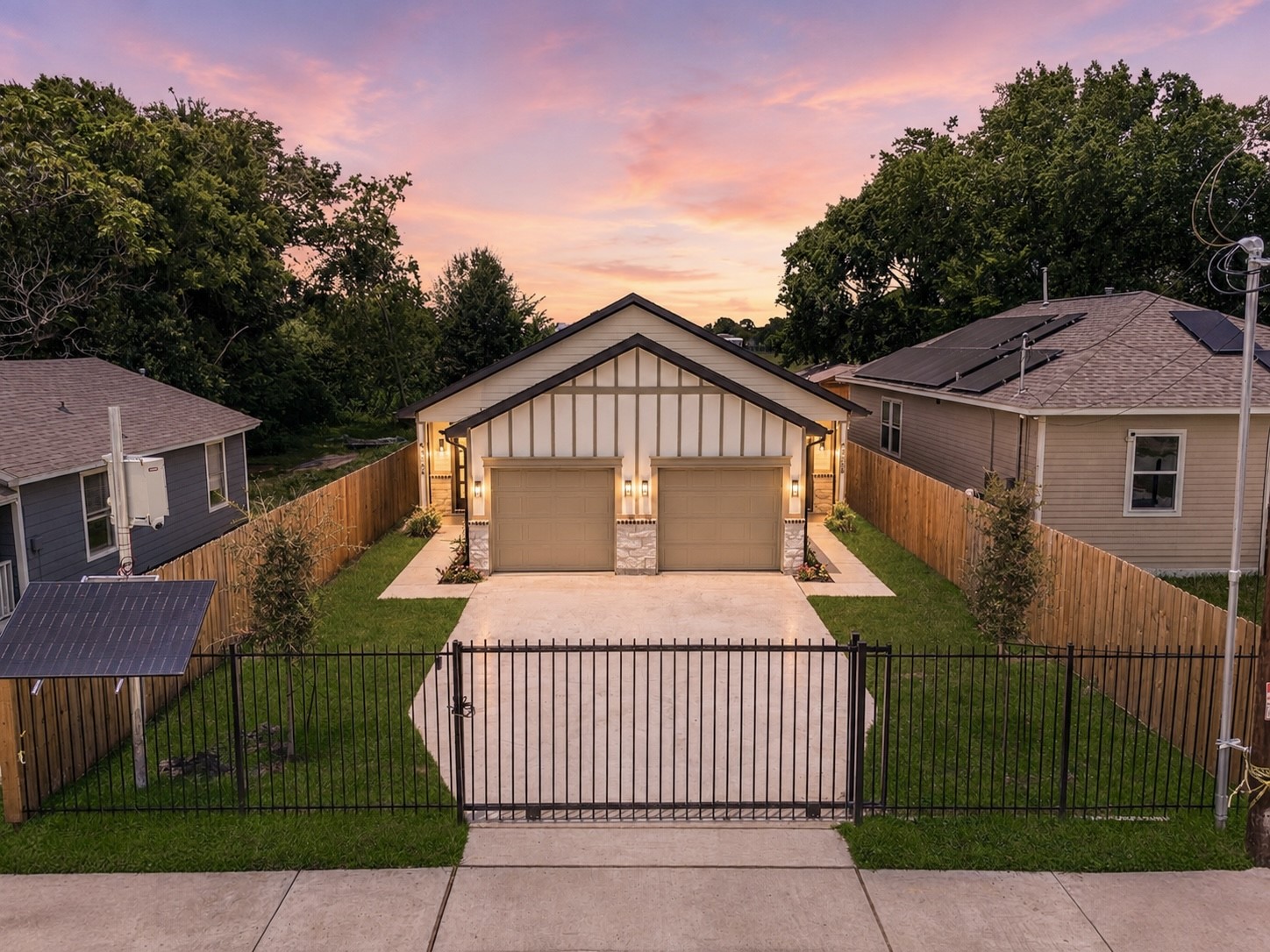 4335 Alvin Street, #A/B, Houston, TX 77051 4335 Alvin Street, #A/B, Houston, TX 77051