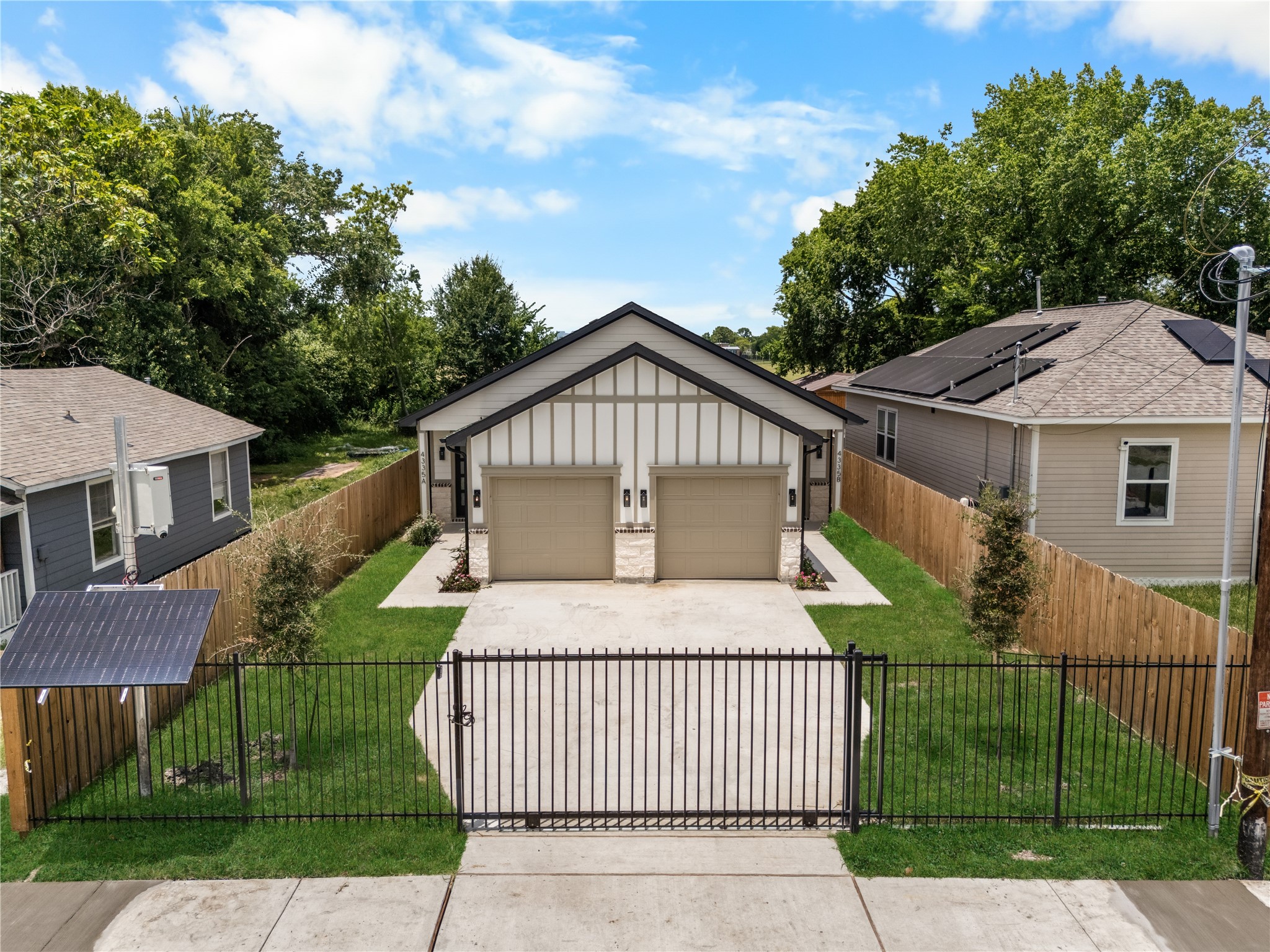 4335 Alvin Street, #A/B, Houston, TX 77051 4335 Alvin Street, #A/B, Houston, TX 77051