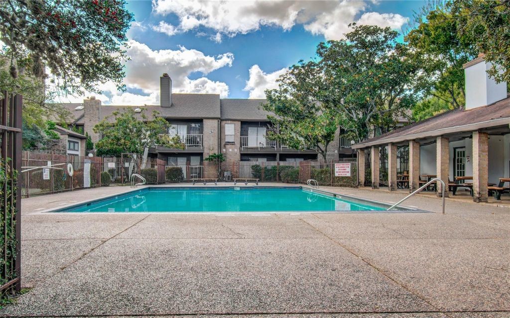 6633 W Airport Boulevard, #1202, Houston, TX 77035 6633 W Airport Boulevard, #1202, Houston, TX 77035