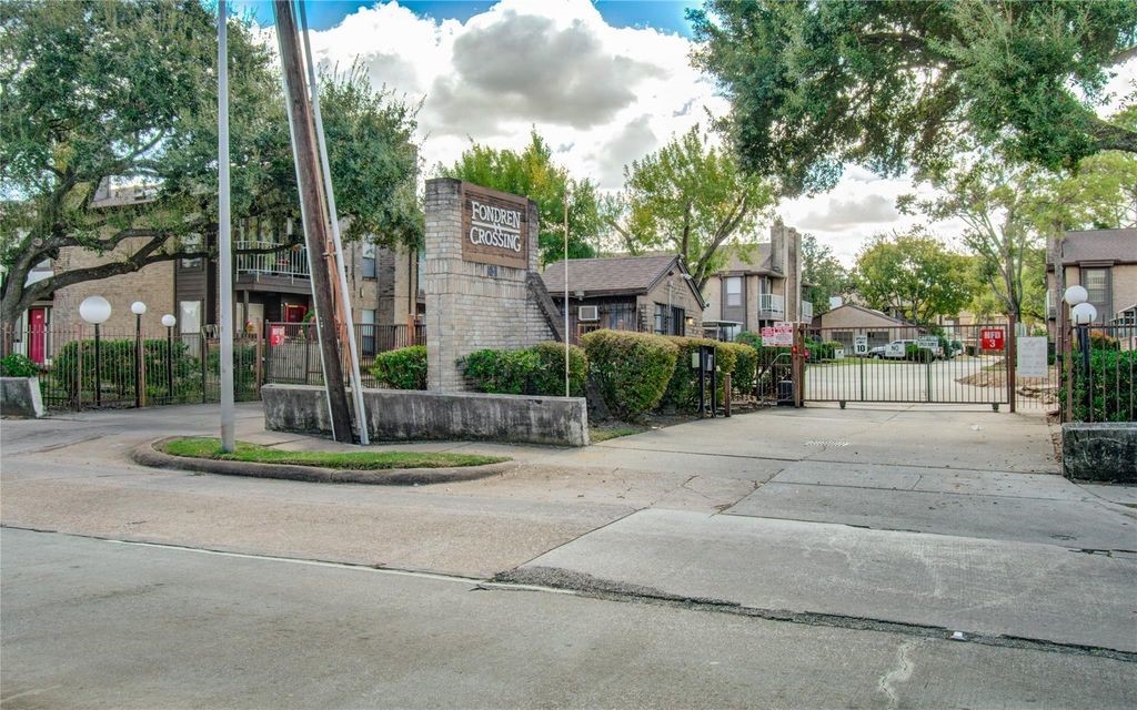 6633 W Airport Boulevard, #1202, Houston, TX 77035 6633 W Airport Boulevard, #1202, Houston, TX 77035