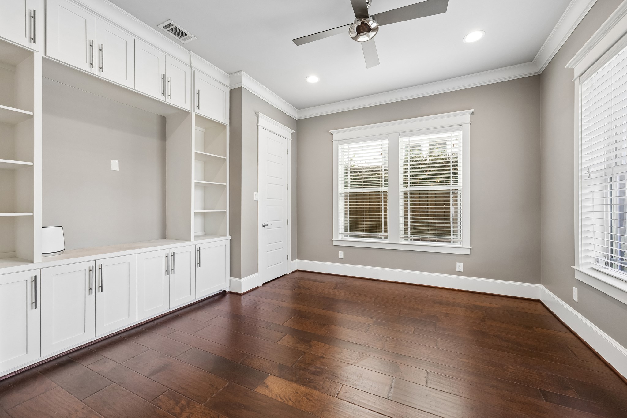 806 Algregg Street, Houston, TX 77008
