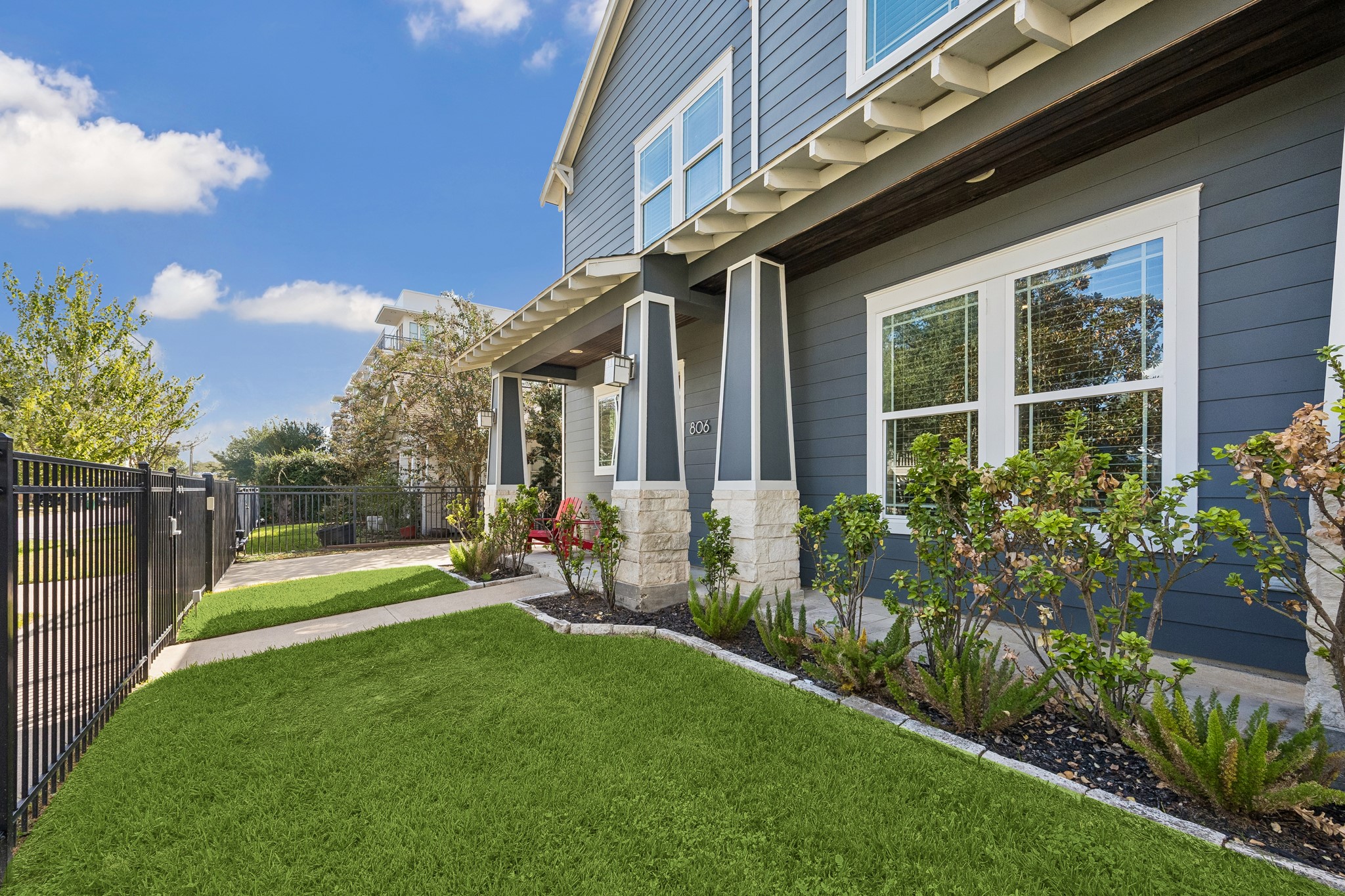 806 Algregg Street, Houston, TX 77008