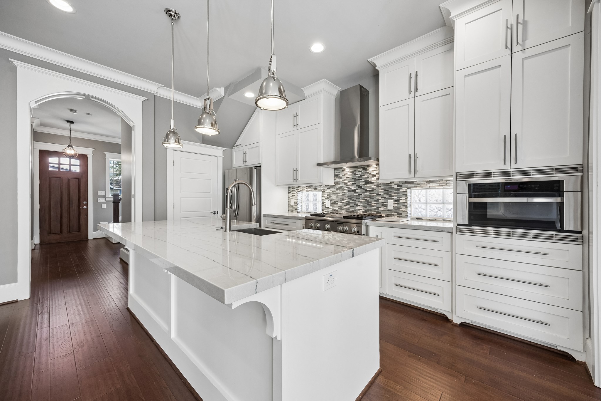 806 Algregg Street, Houston, TX 77008