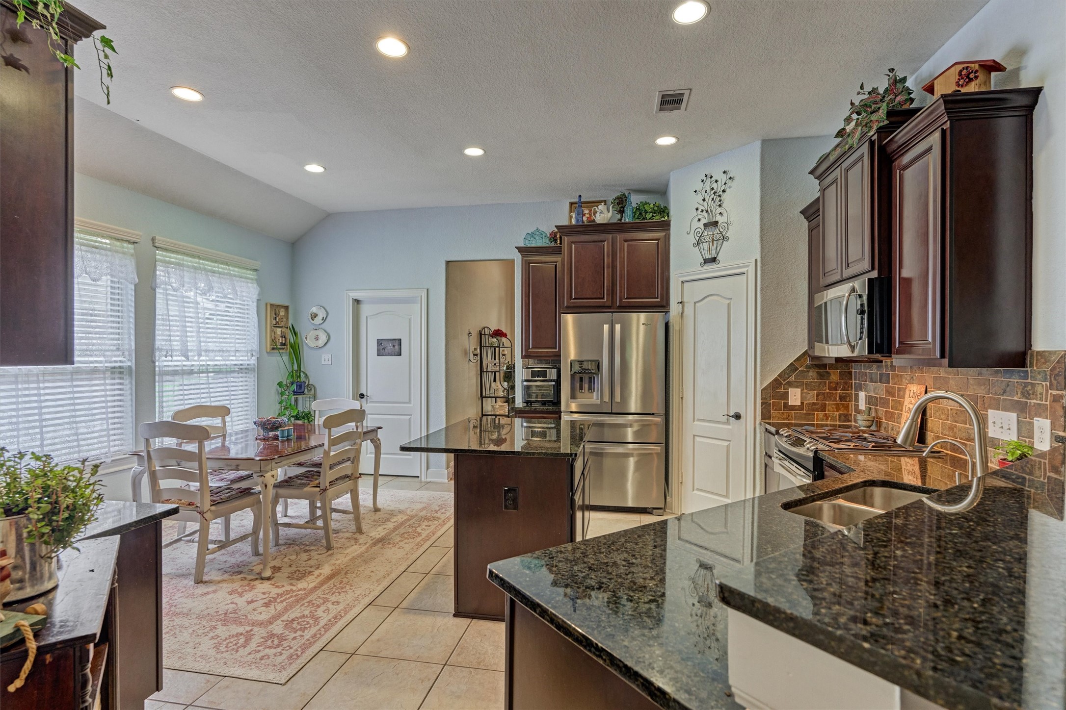 110 Magnolia Colony Court, Magnolia, TX 77354