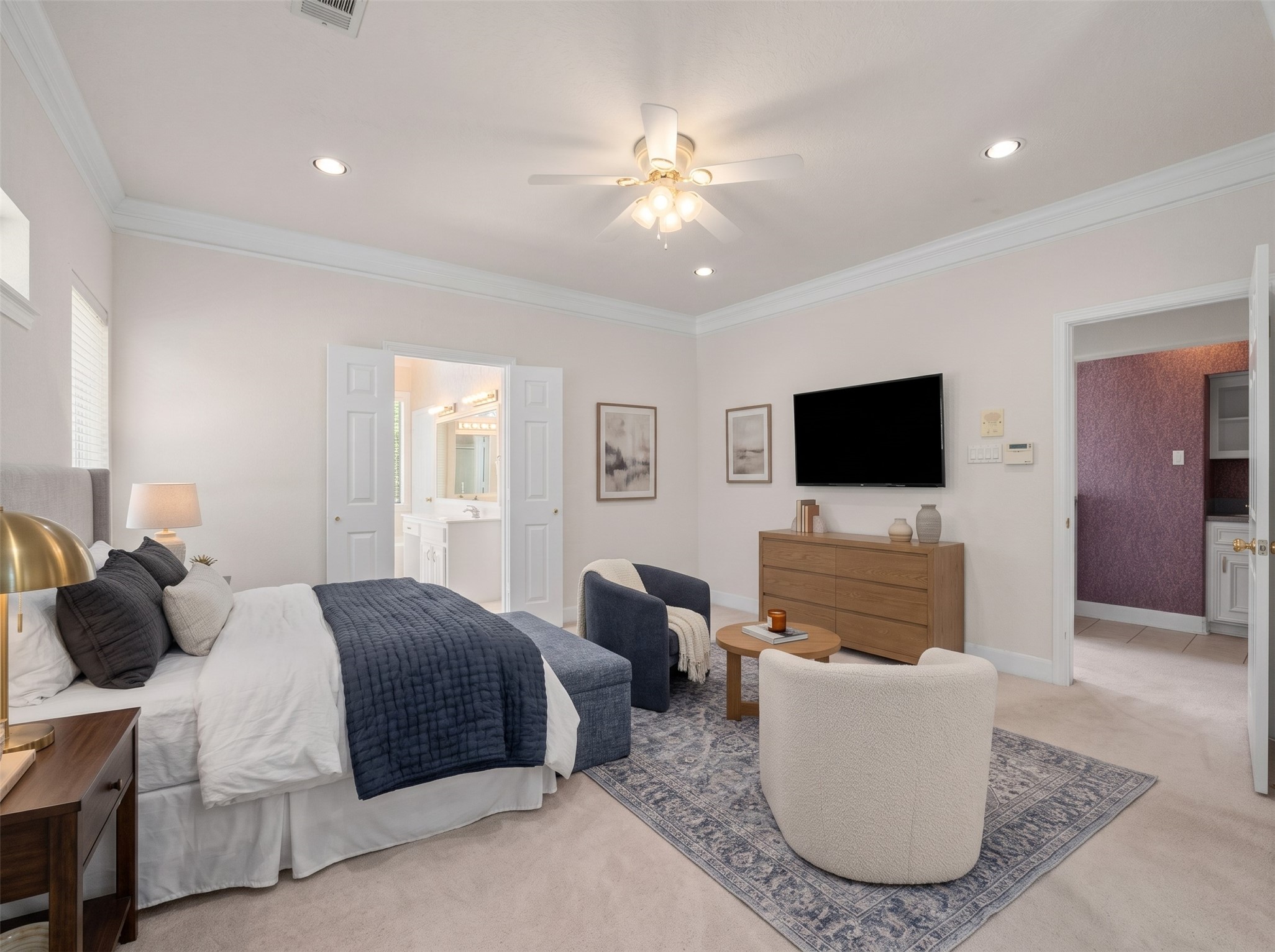 The massive ground-floor footprint allows you to comfortably arrange a king-size bed alongside a full sitting area.