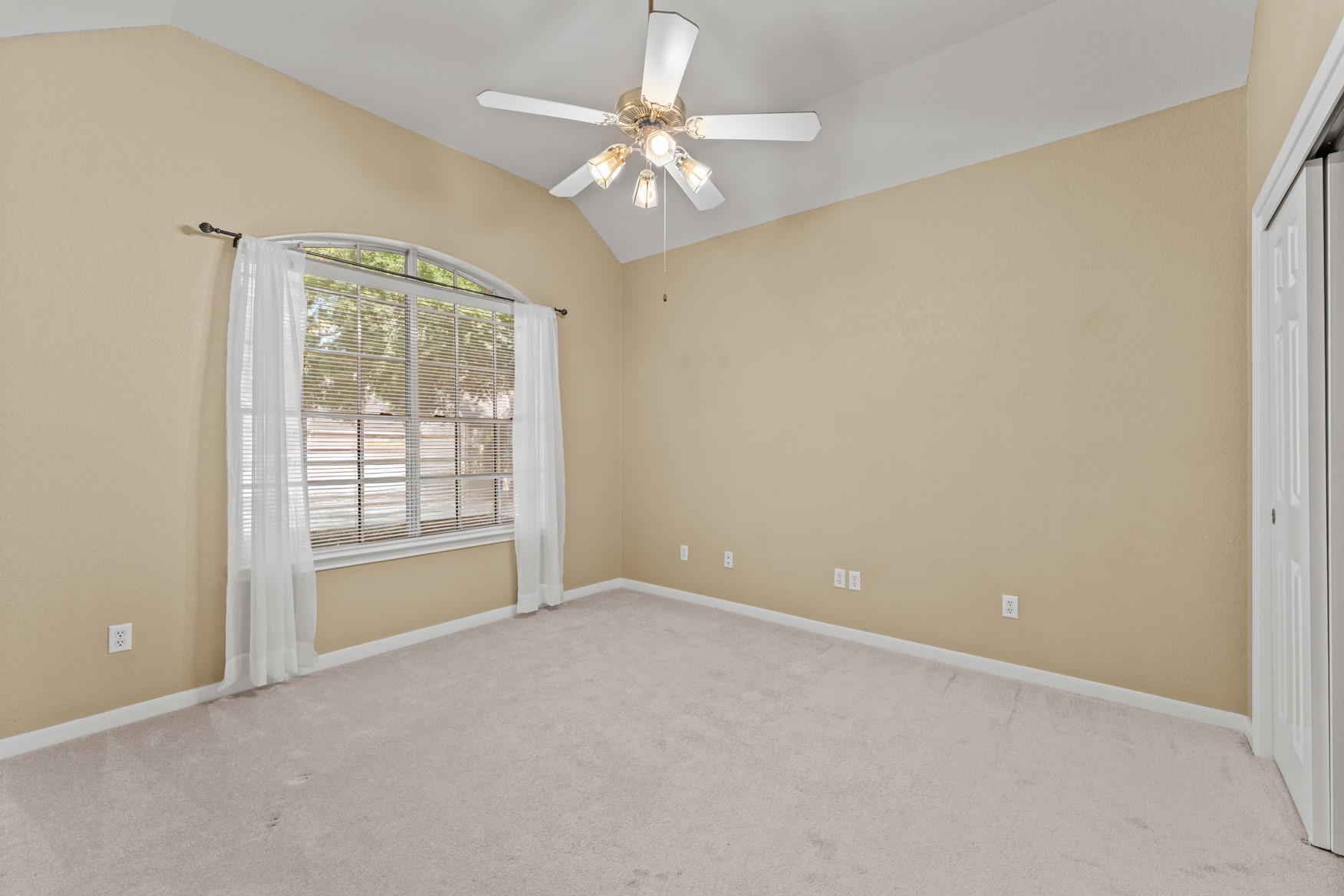 16503 Oat Mill Drive, Houston, TX 77095