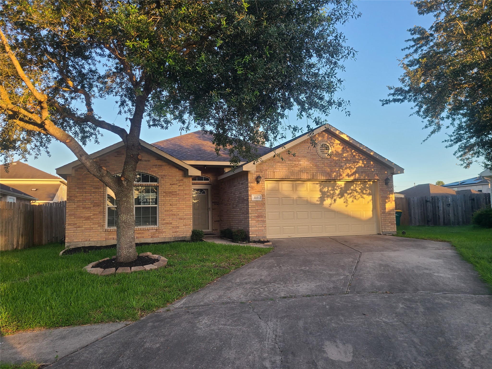 113 Laurel Meadow Court, La Marque, TX 77568