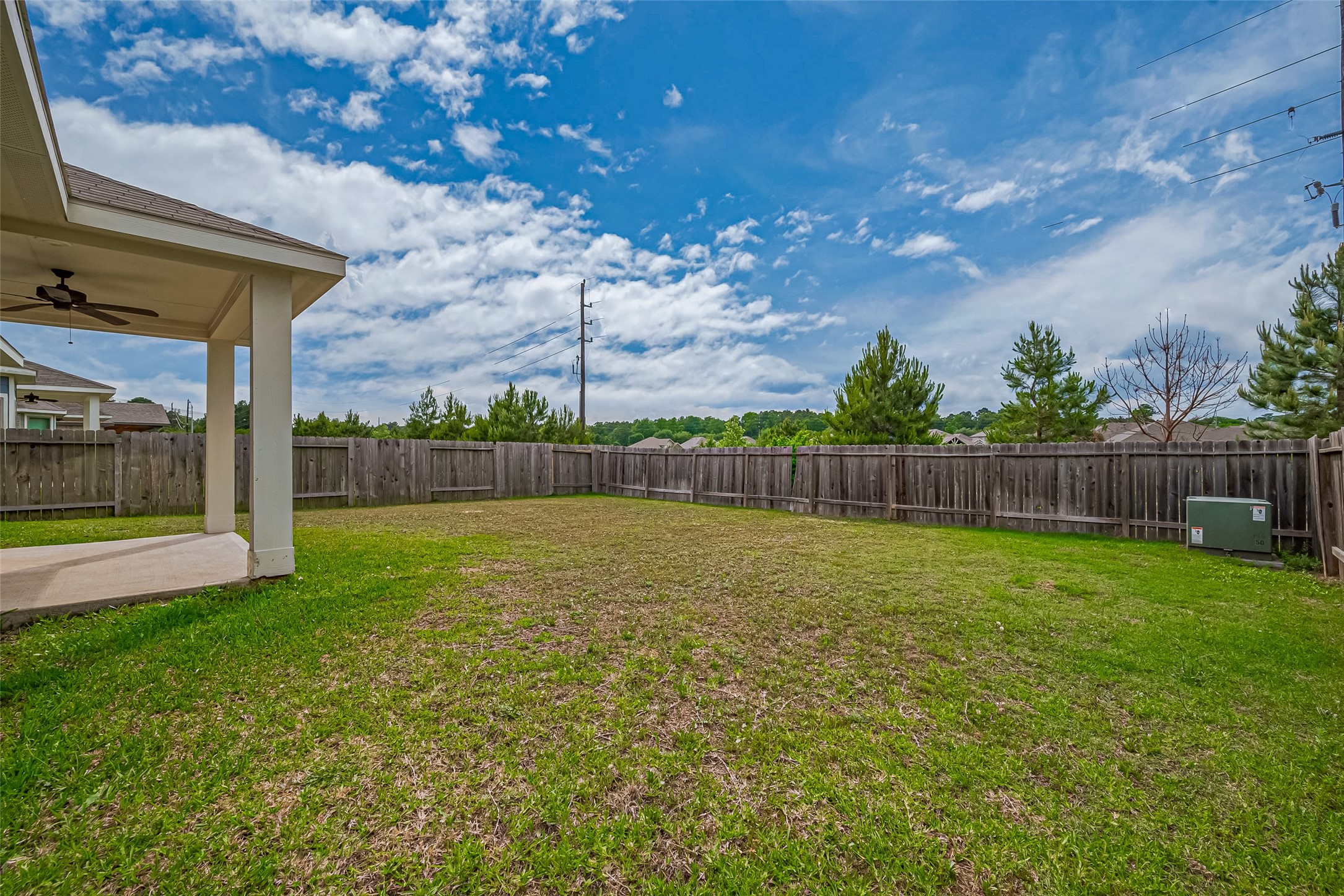 335 Jewett Meadow Drive, Magnolia, TX 77354