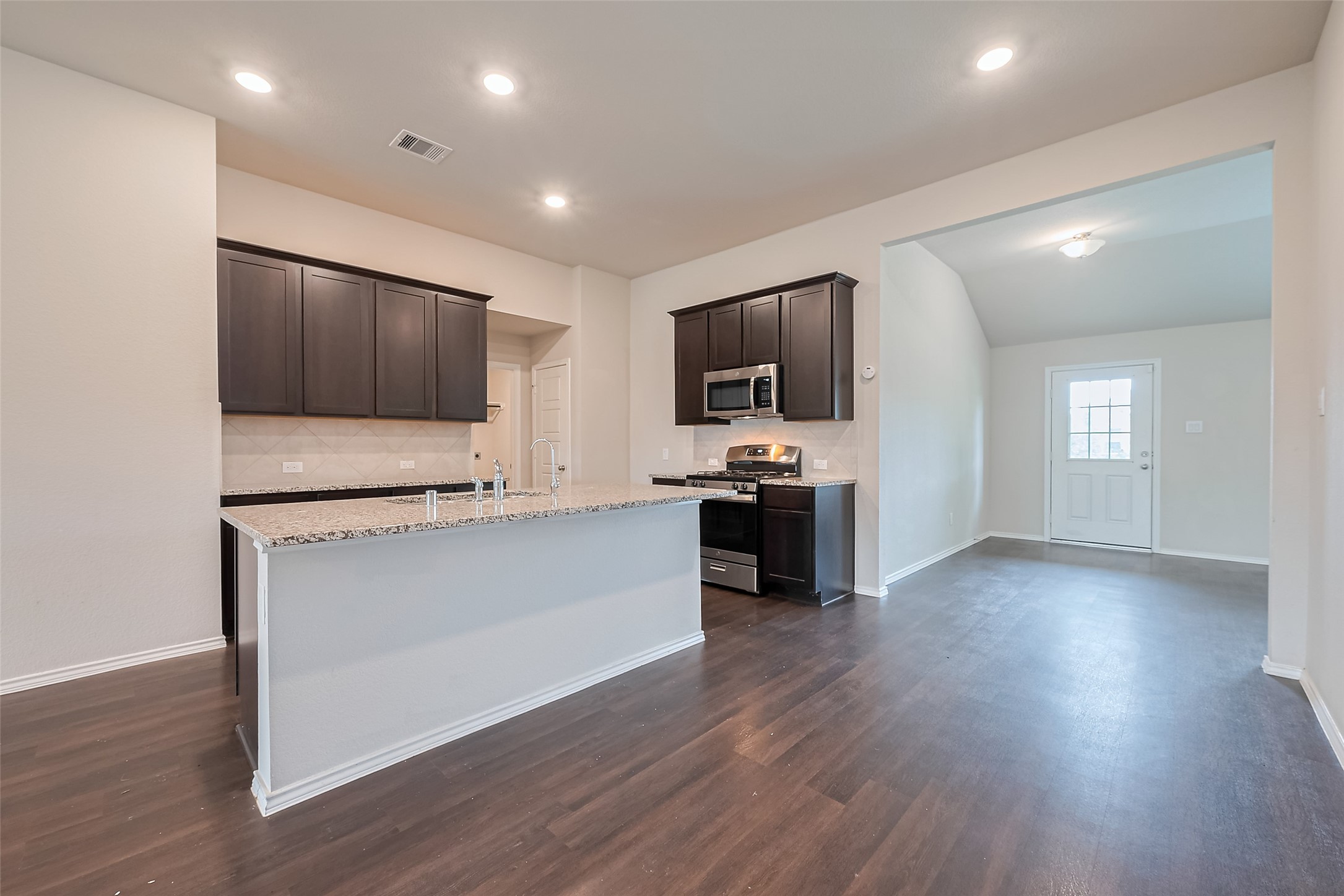 335 Jewett Meadow Drive, Magnolia, TX 77354 335 Jewett Meadow Drive, Magnolia, TX 77354