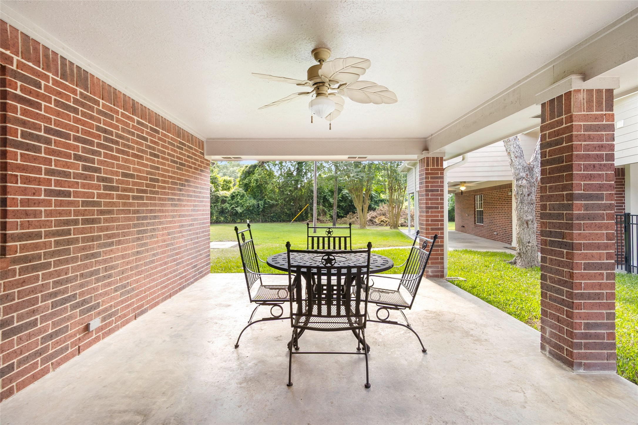 Your expansive covered patio gives you the ideal setup for outdoor dinners, game days, & relaxing weekends enjoying the backyard views.