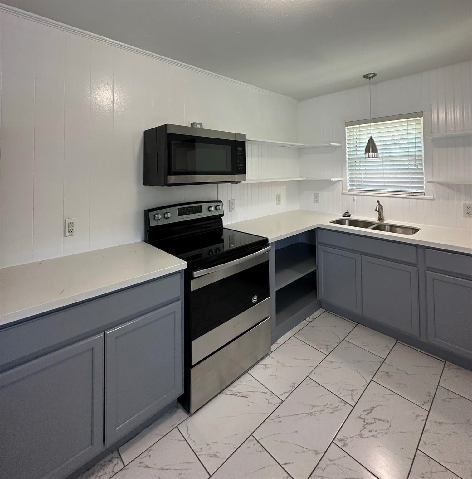 2303 Blodgett Street, Houston, TX 77004