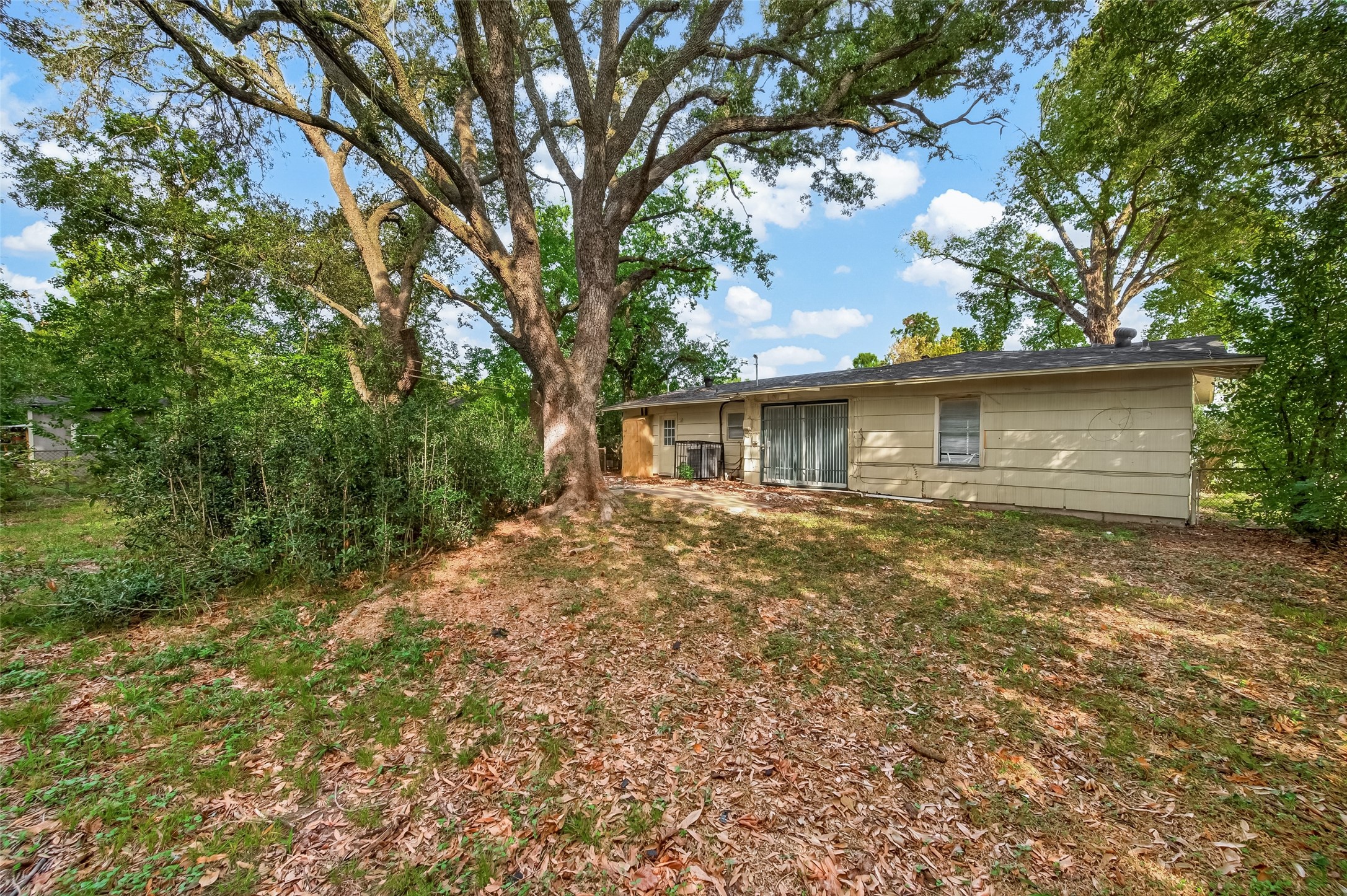 5782 Belcrest Street, Houston, TX 77033