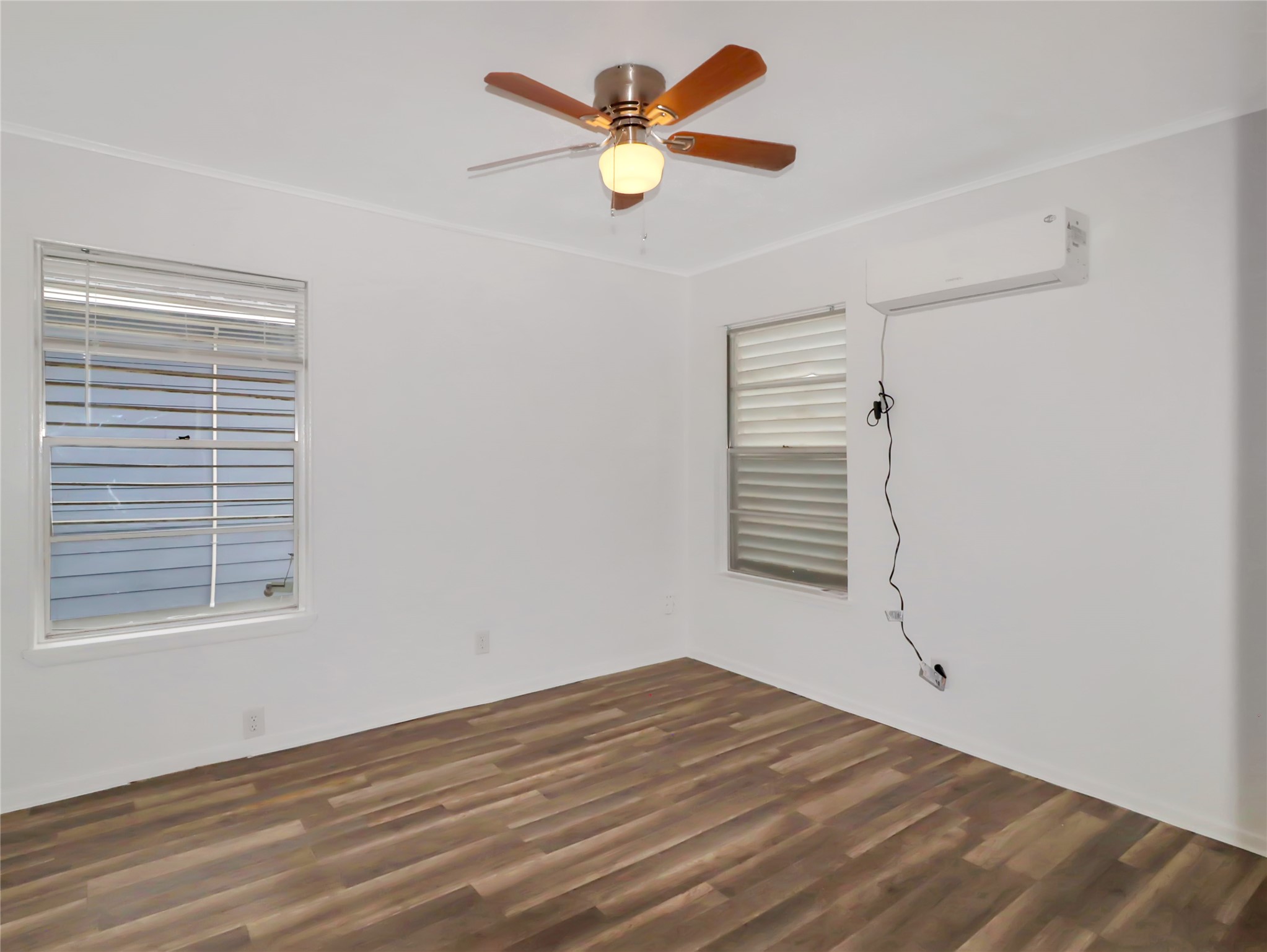 176 Barracuda Street, #A, Bayou Vista, TX 77563