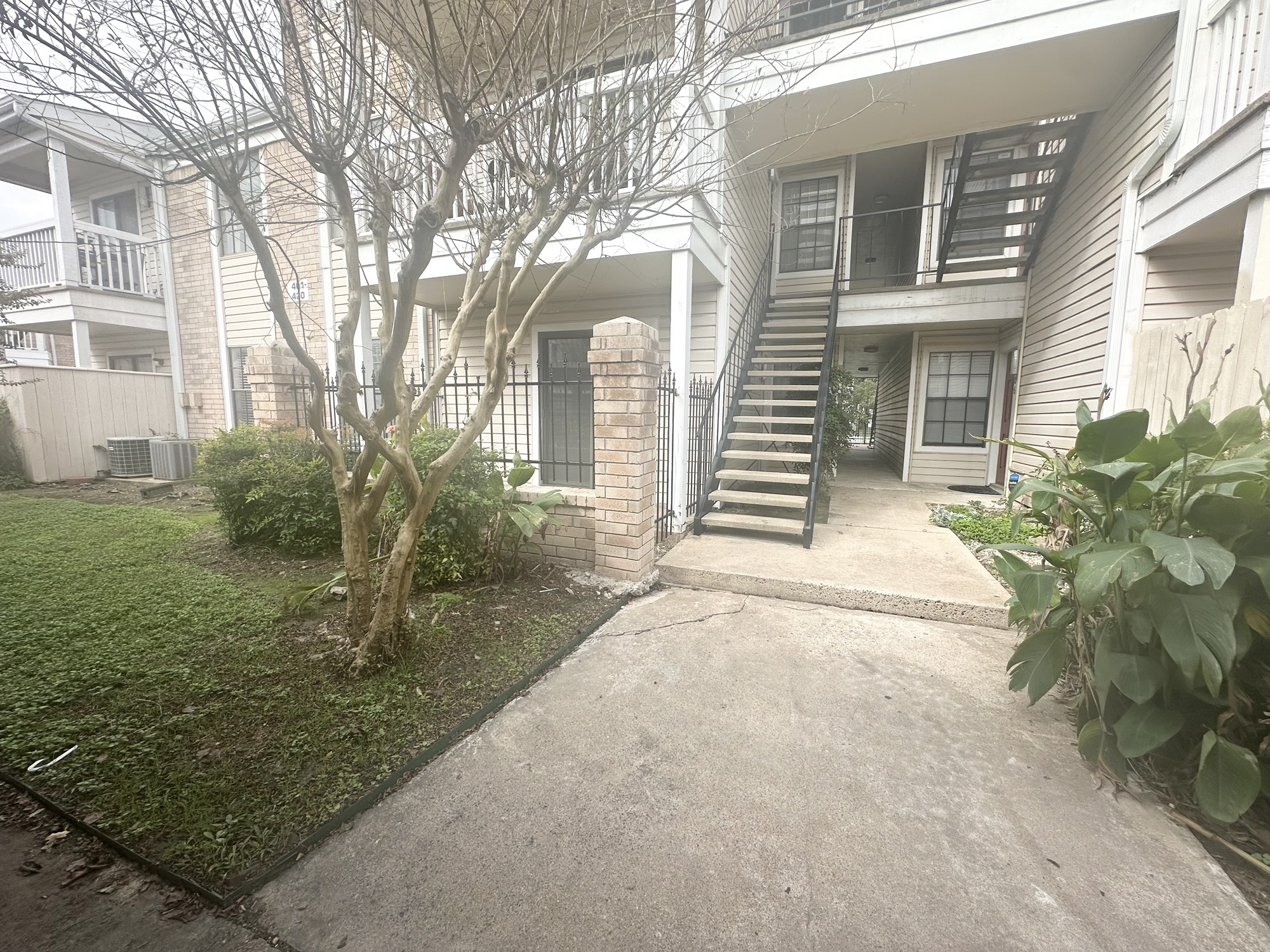 2750 Holly Hall Street, #403, Houston, TX 77054