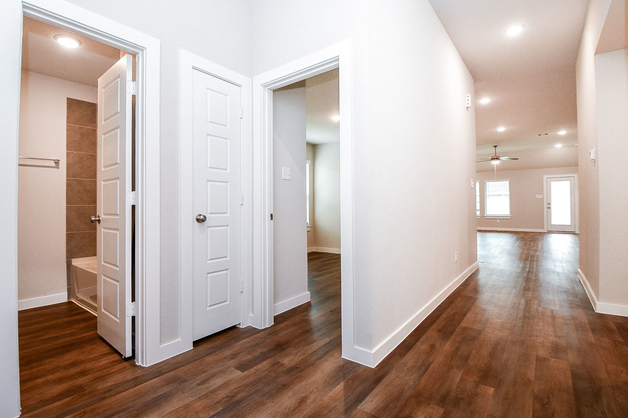 1205 Cavalry Junction Drive, Alvin, TX 77511 1205 Cavalry Junction Drive, Alvin, TX 77511