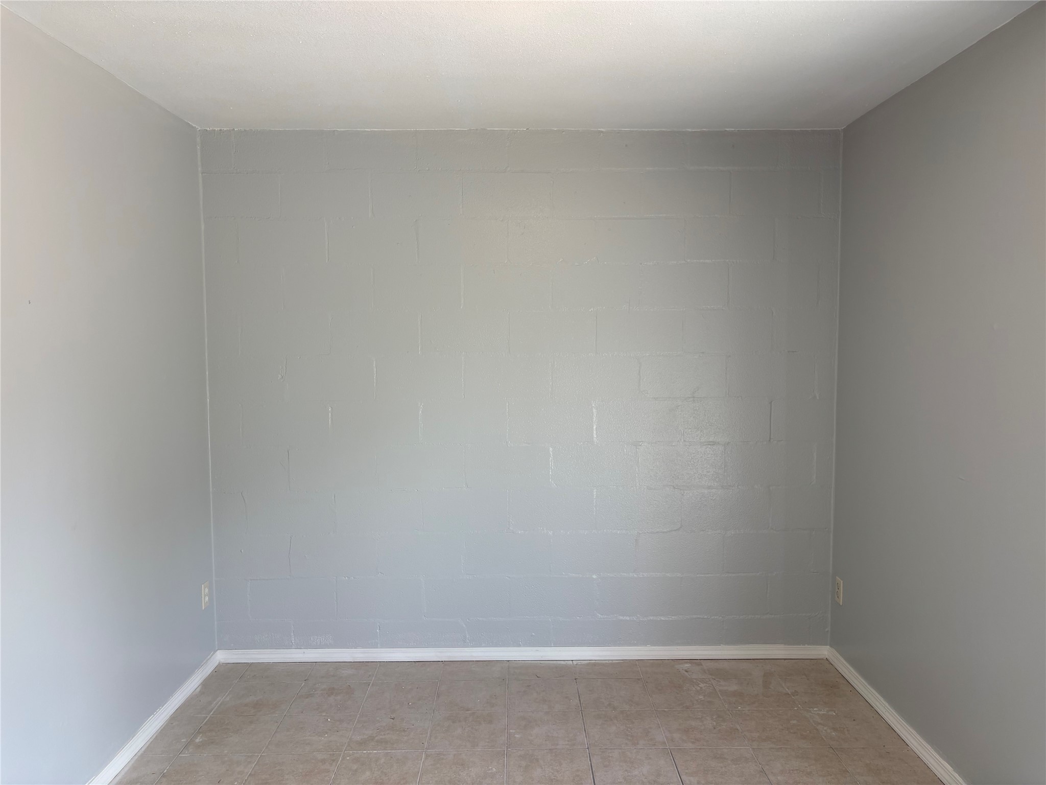 148 Post Oak Lane, Clute, TX 77531