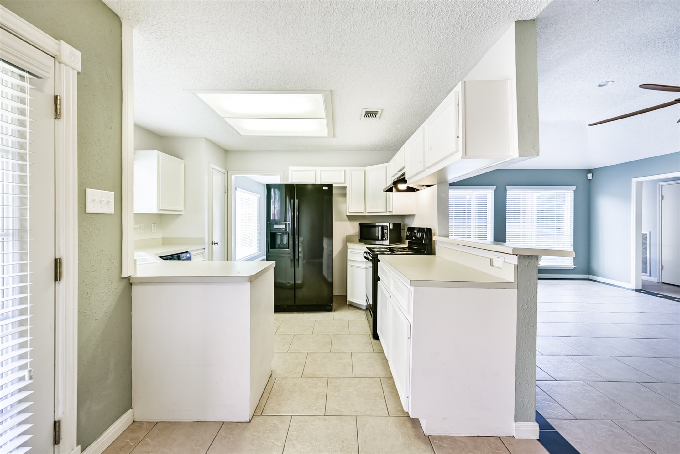 16927 Amidon Drive, Spring, TX 77379 16927 Amidon Drive, Spring, TX 77379