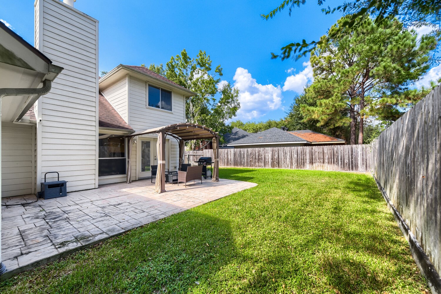 26872 Towerguard Drive, Kingwood, TX 77339