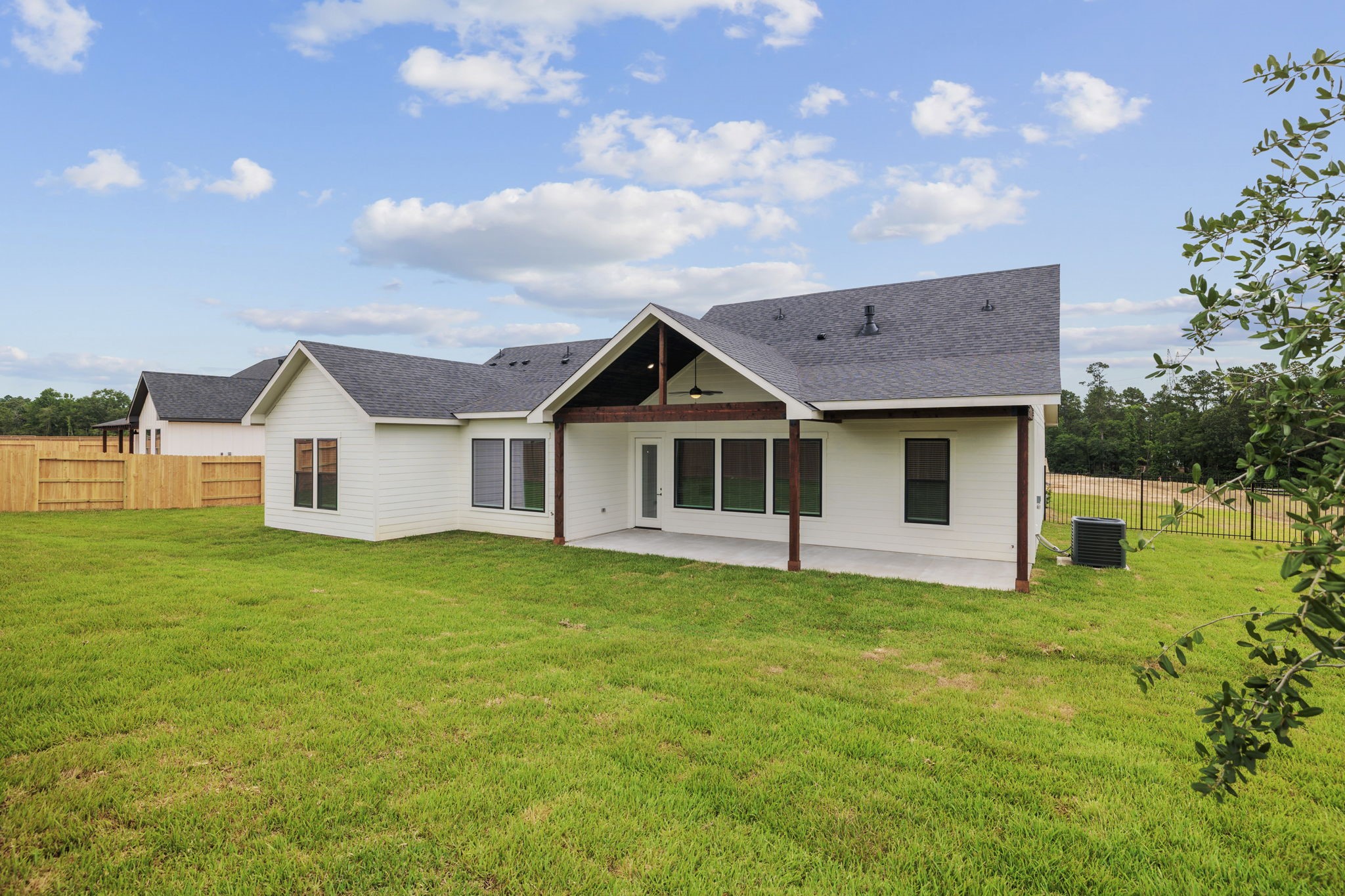 5628 Marigold Mile Drive, Magnolia, TX 77354 5628 Marigold Mile Drive, Magnolia, TX 77354