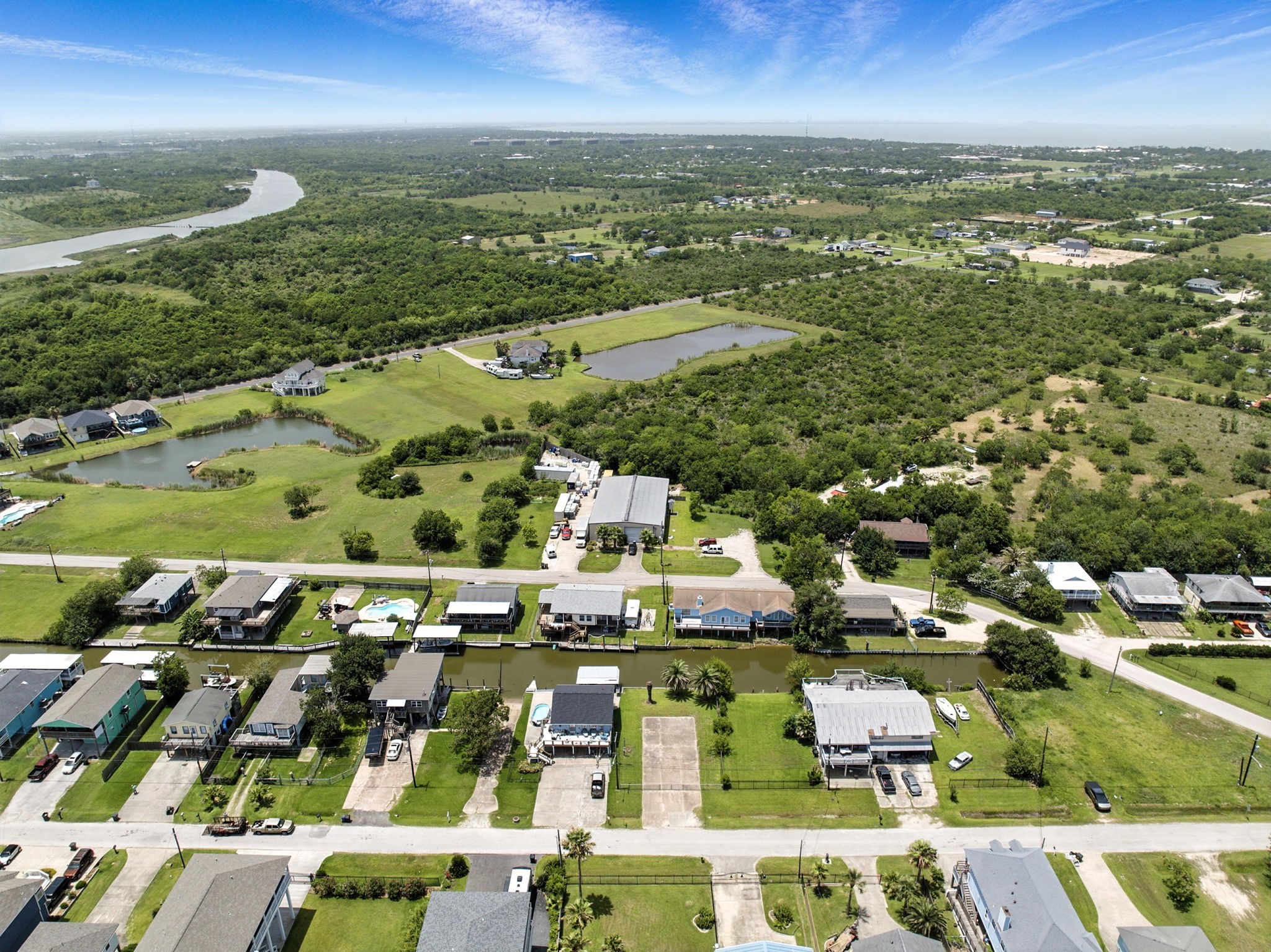 1612 Dick Bay Drive, Dickinson, TX 77539