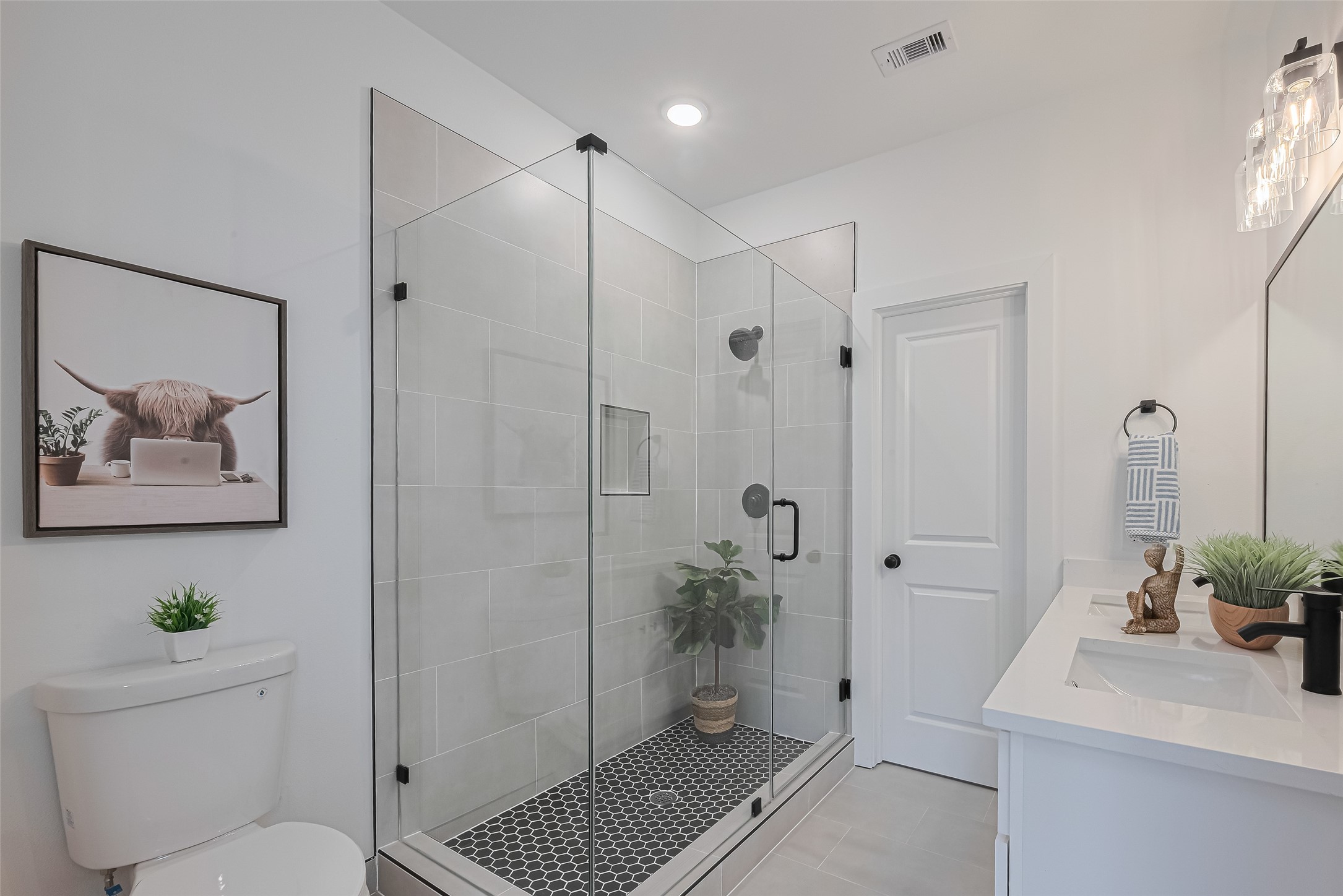 2118 Creston Drive, #A/B, Houston, TX 77026